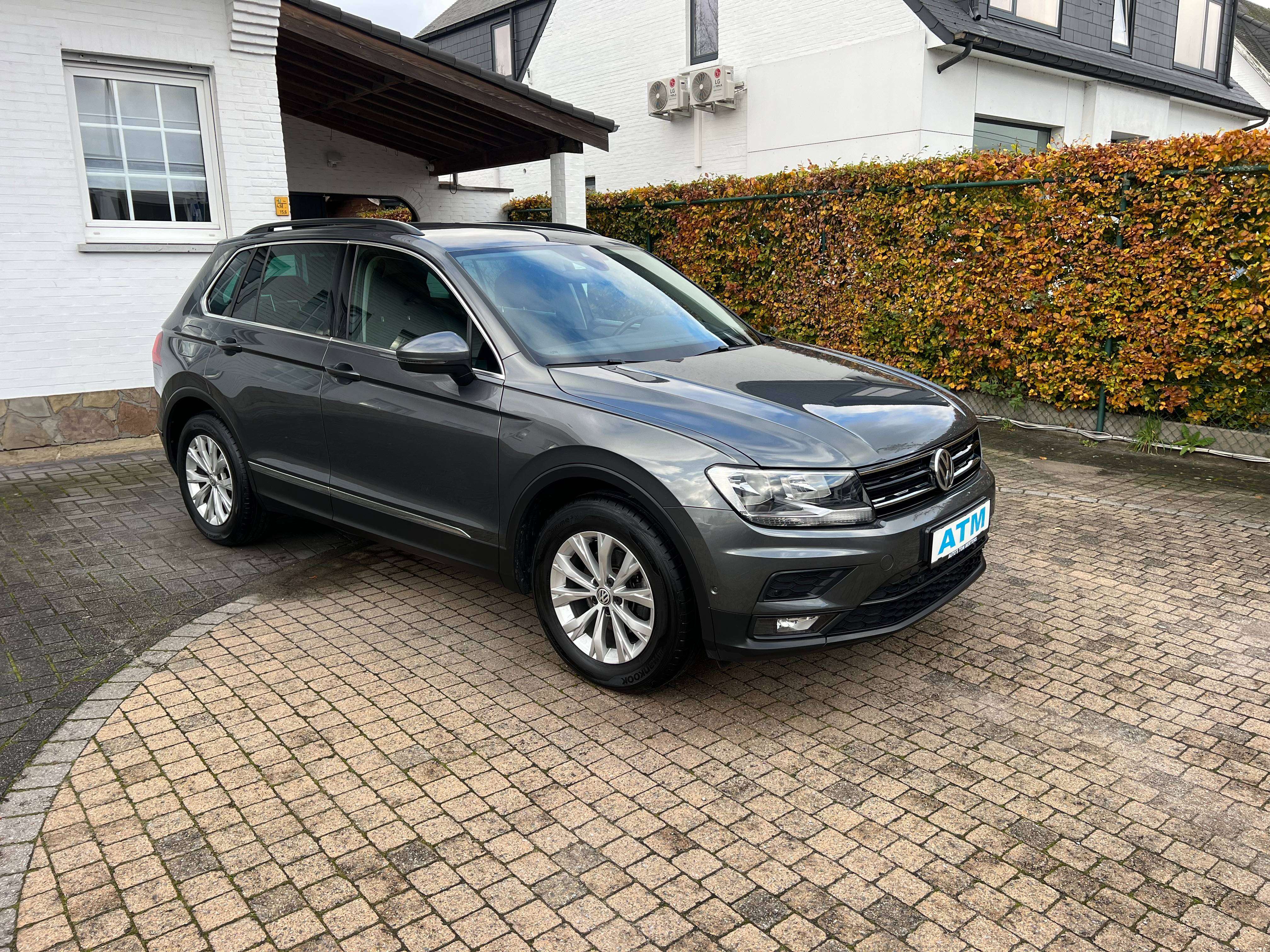 Volkswagen Tiguan Tiguan 1.5 TSI ACT Highline OPF DSG/alcantara sportzetels/pdc V&A + camera/ACC/massage functie/navi/app cp/lane assist