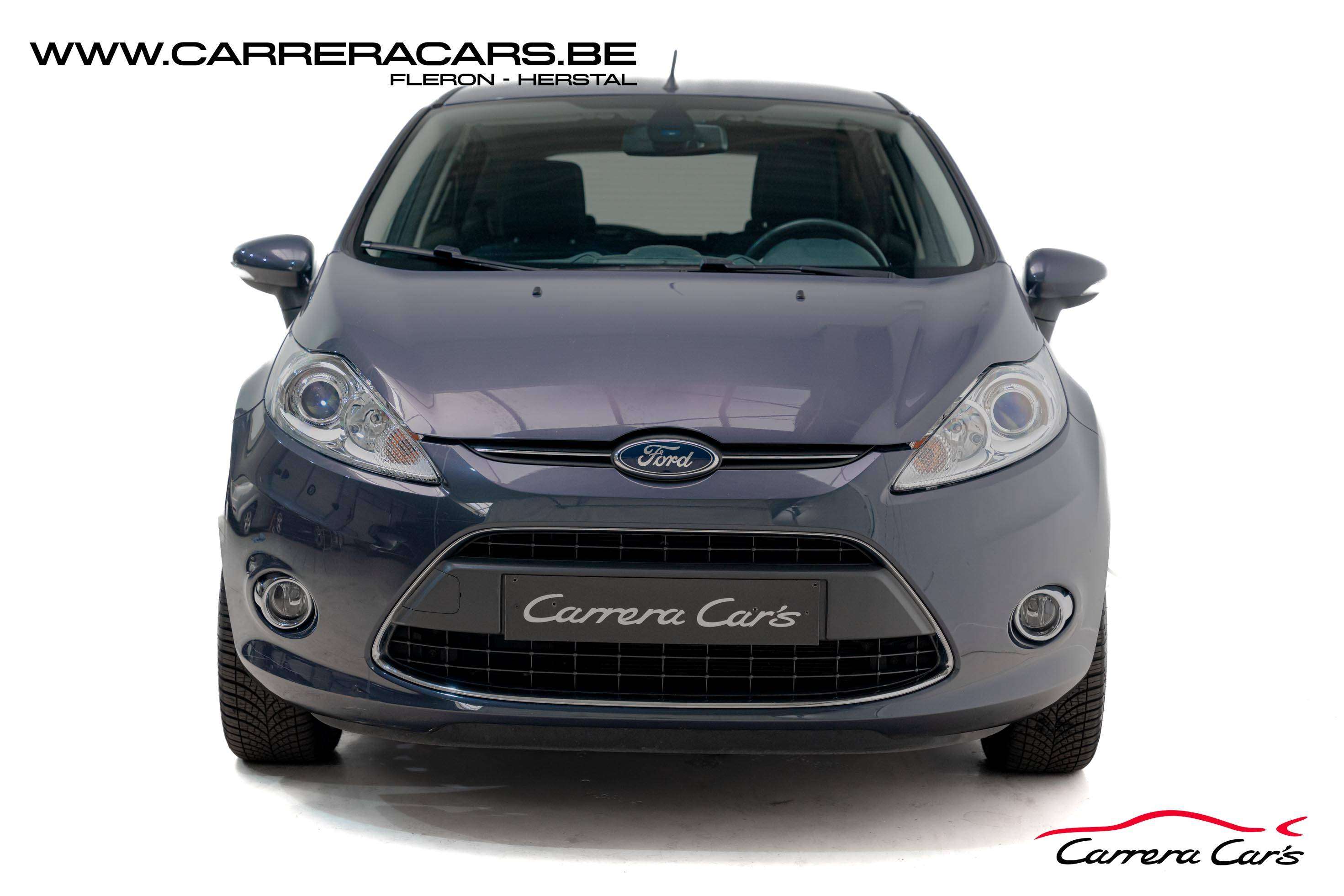 Ford Fiesta 1.4i Titanium **CLIM**CAPTEUR**JANTES ALUS**BOITE AUTO**