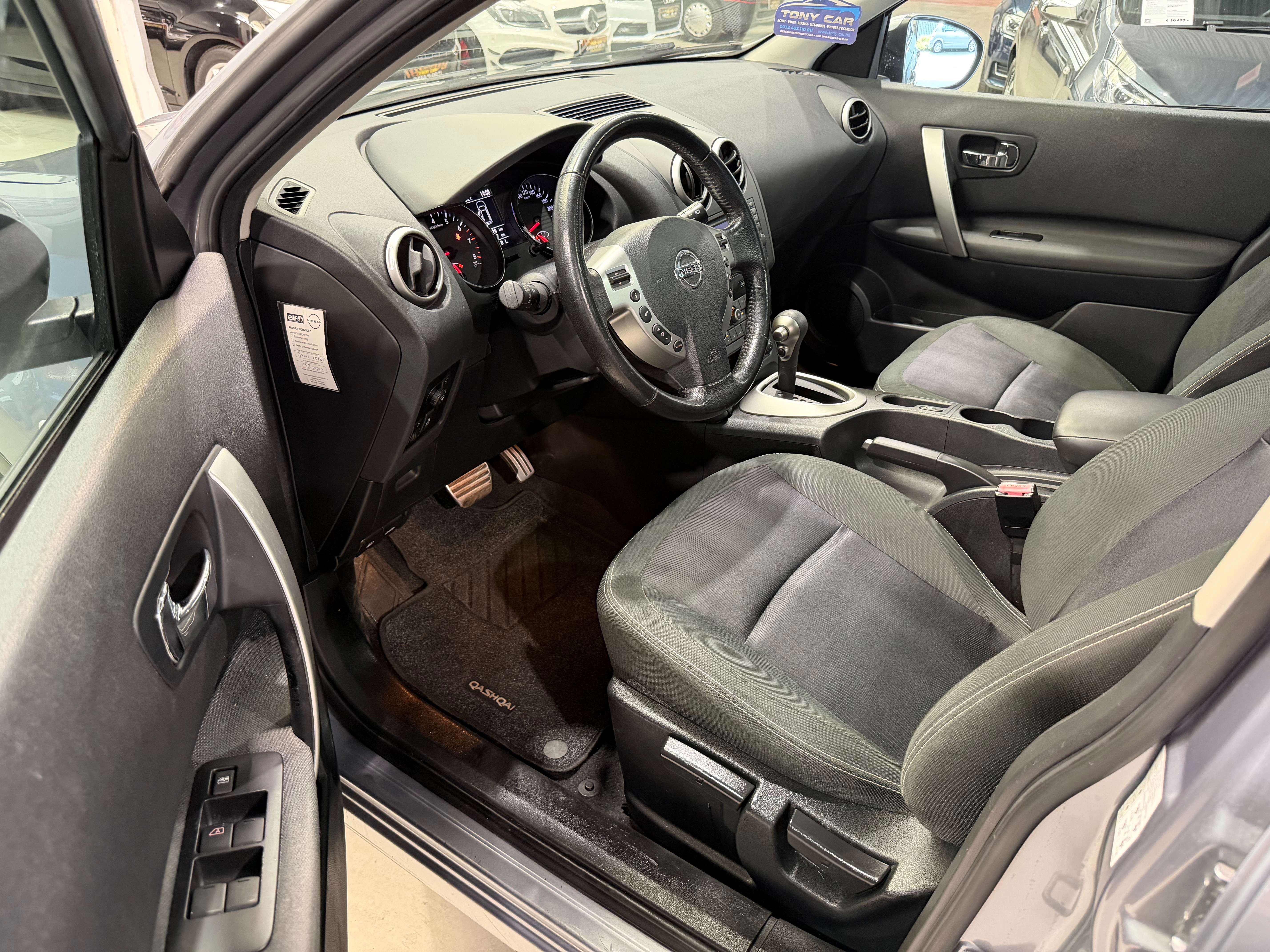 Nissan Qashqai 1.6i 2WD*BOITE AUTO*NAVI*CAMERA360*PANO*BT