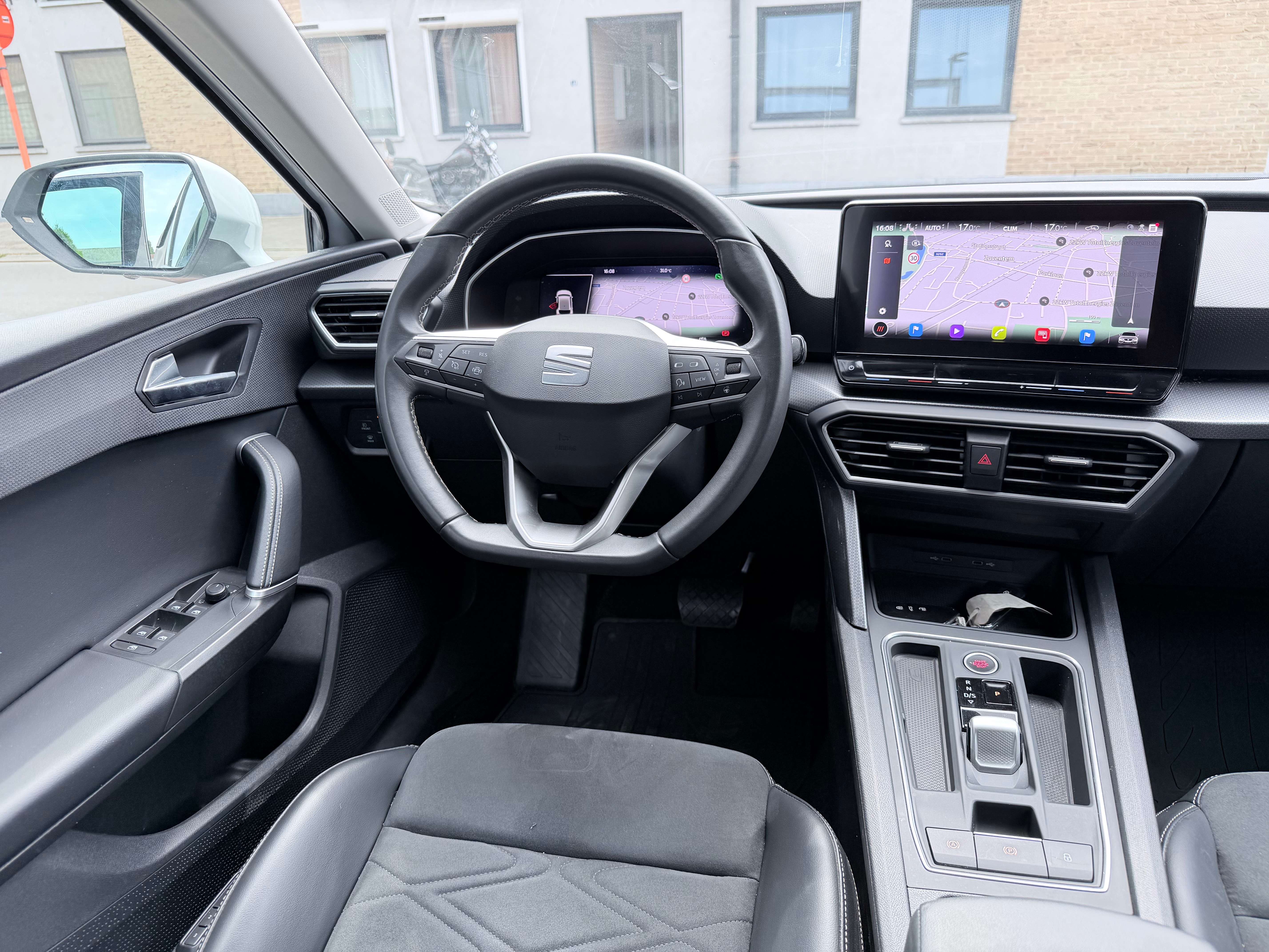 SEAT Leon 2.0 TDI AUTOMAAT | Apple CarPlay | Camera | Cruise | Leder