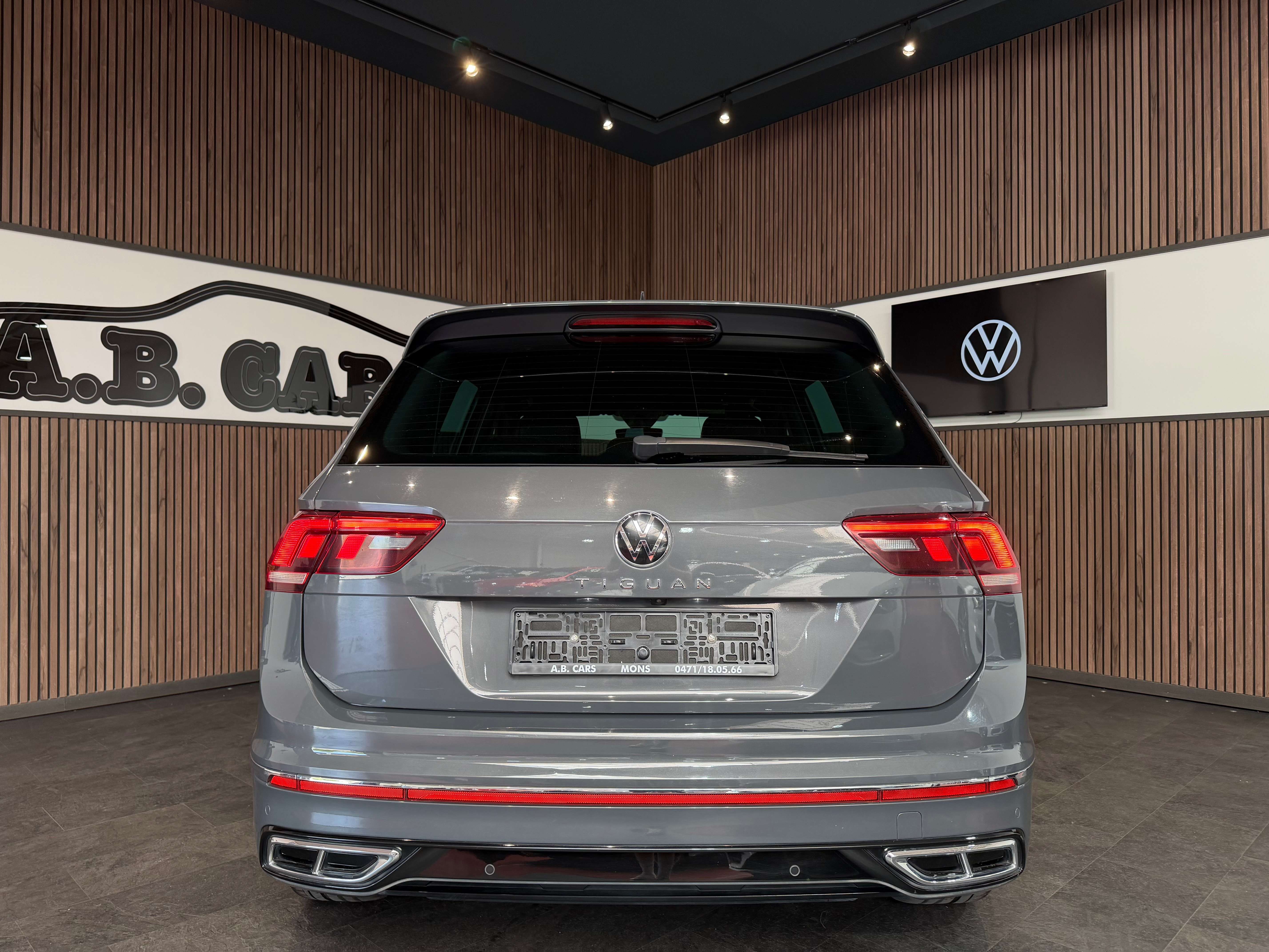 Volkswagen Tiguan 2.0 TDI SCR R-Line - DSG - 1ERPRO - GARANTIE 12MOIS