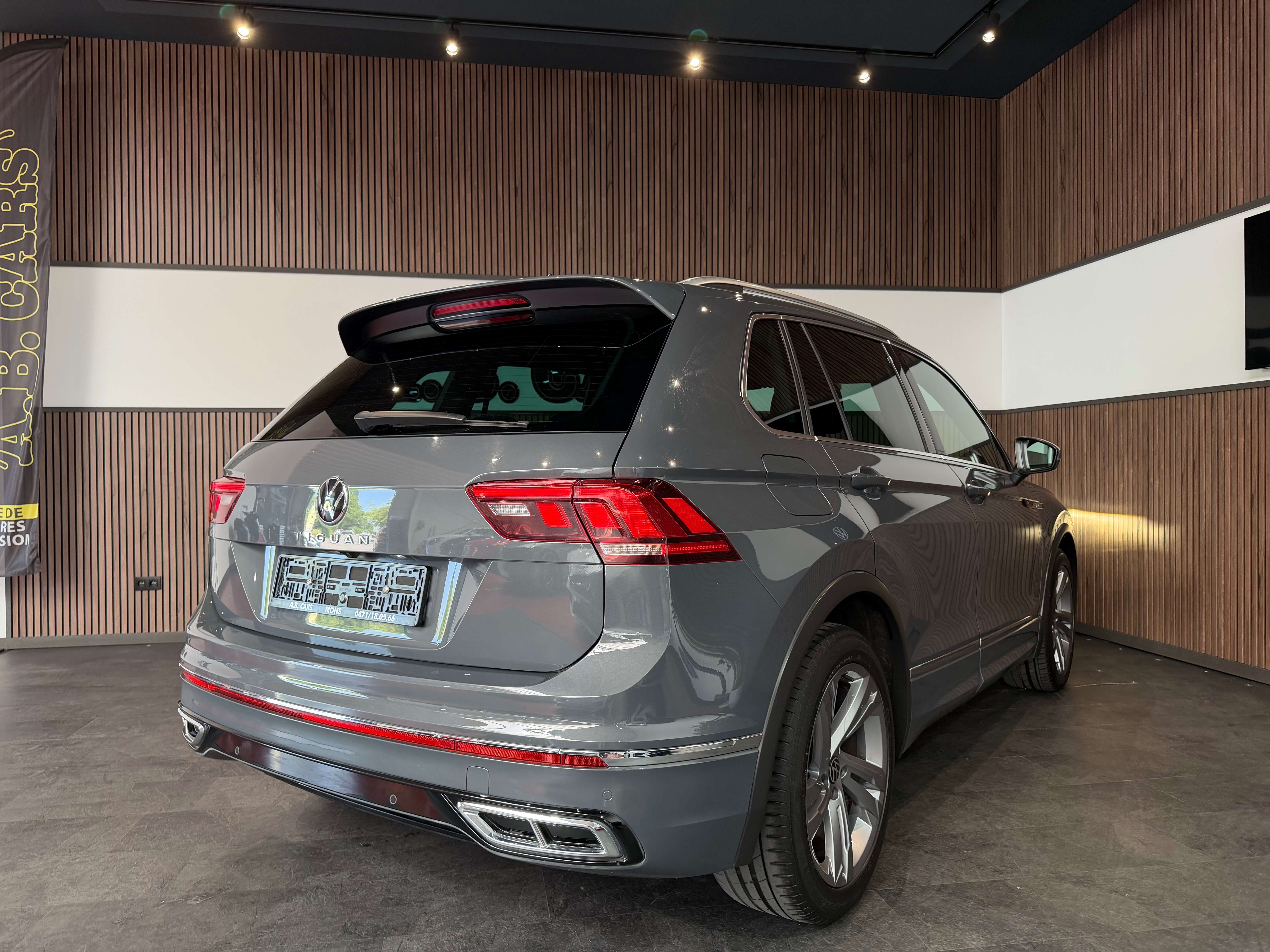Volkswagen Tiguan 2.0 TDI SCR R-Line - DSG - 1ERPRO - GARANTIE 12MOIS
