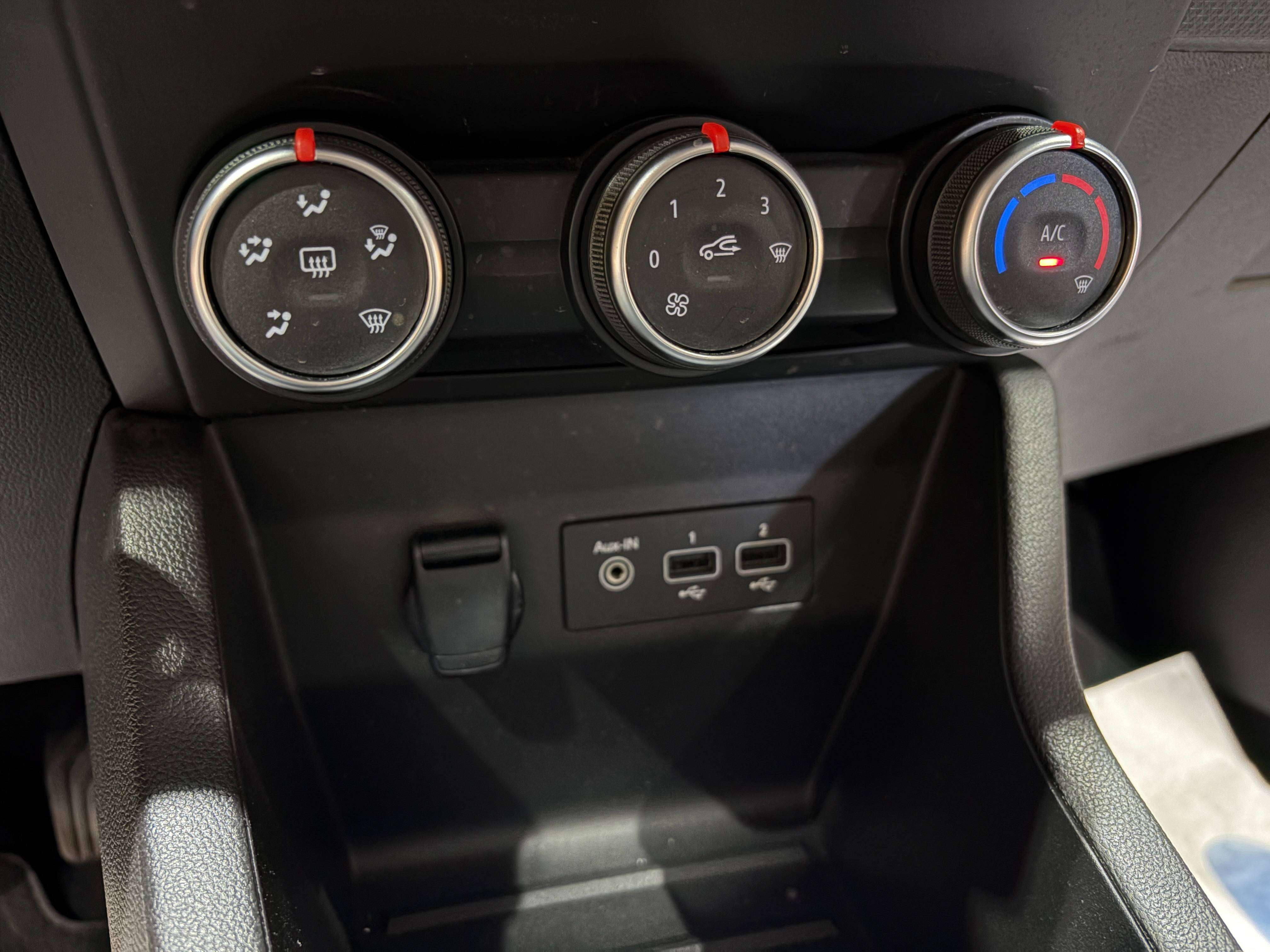 Renault Clio 1.0i *CARPLAY*FRONT ASSIST*1ER PROPRIO*GARANTIE*
