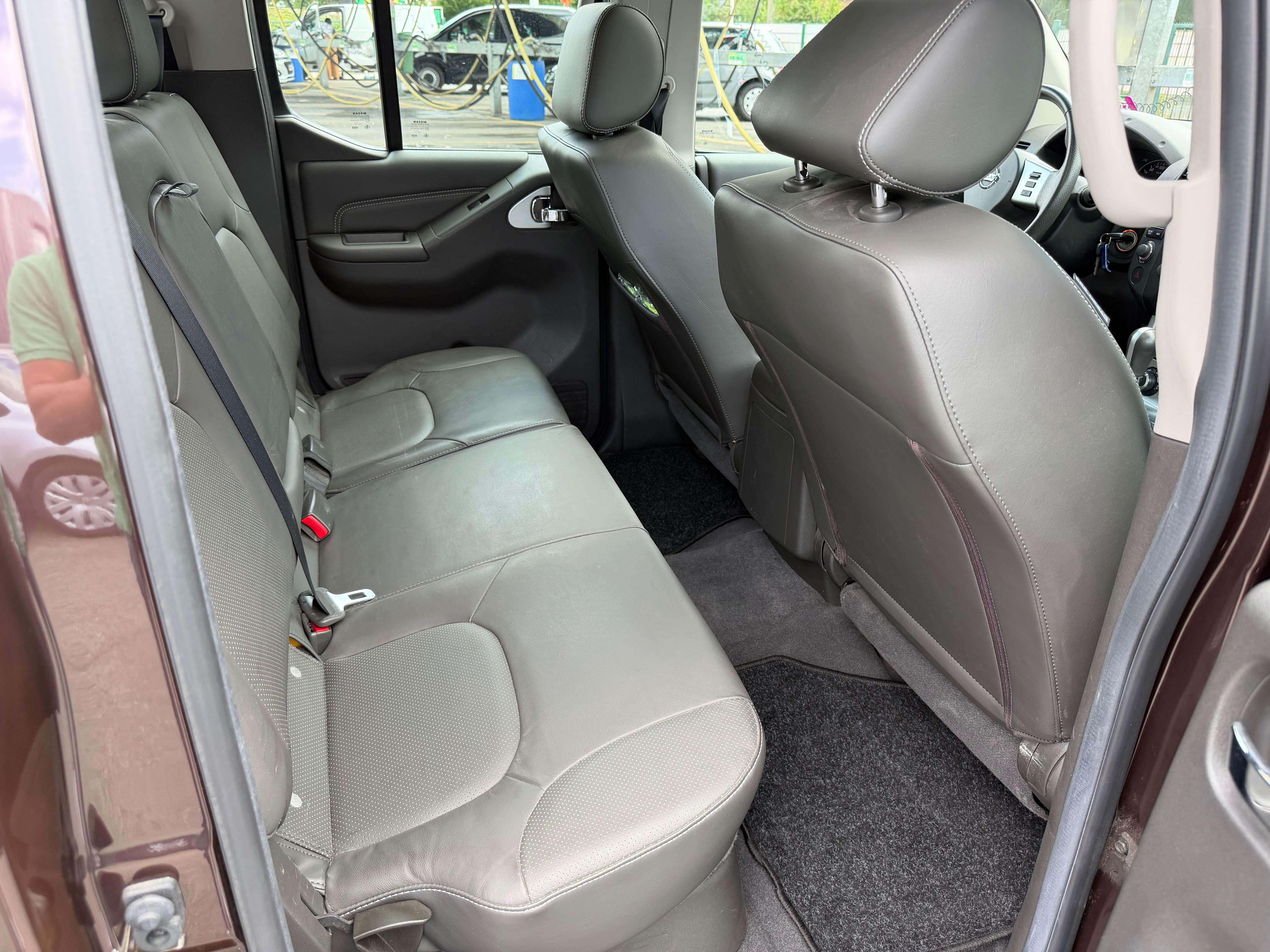 Nissan Navara 3.0 dCi V6 4x4*boîte auto*NAVI*CAMERA*CUIR*