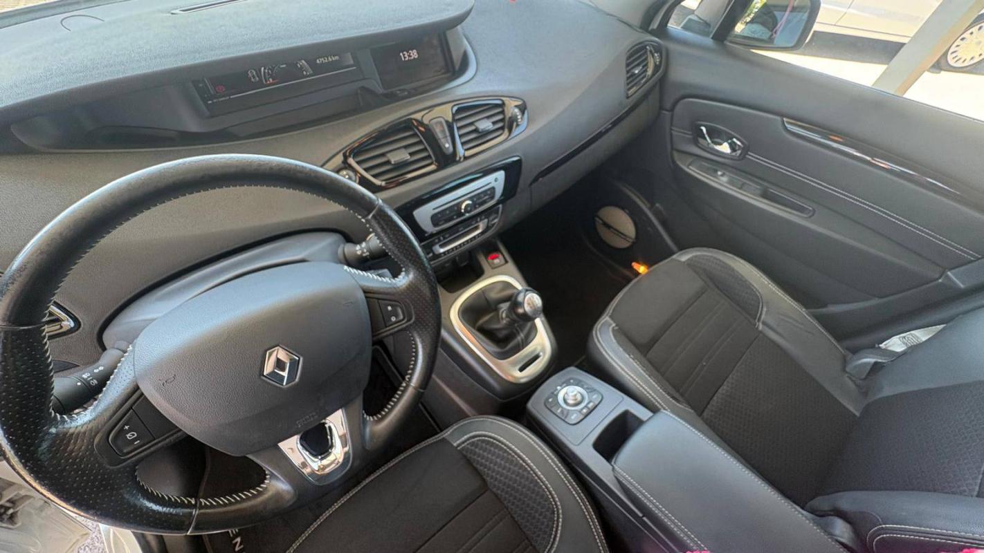 Renault Grand Scenic III dCi 130 Energy FAP eco2 Bose Edition 7 pl