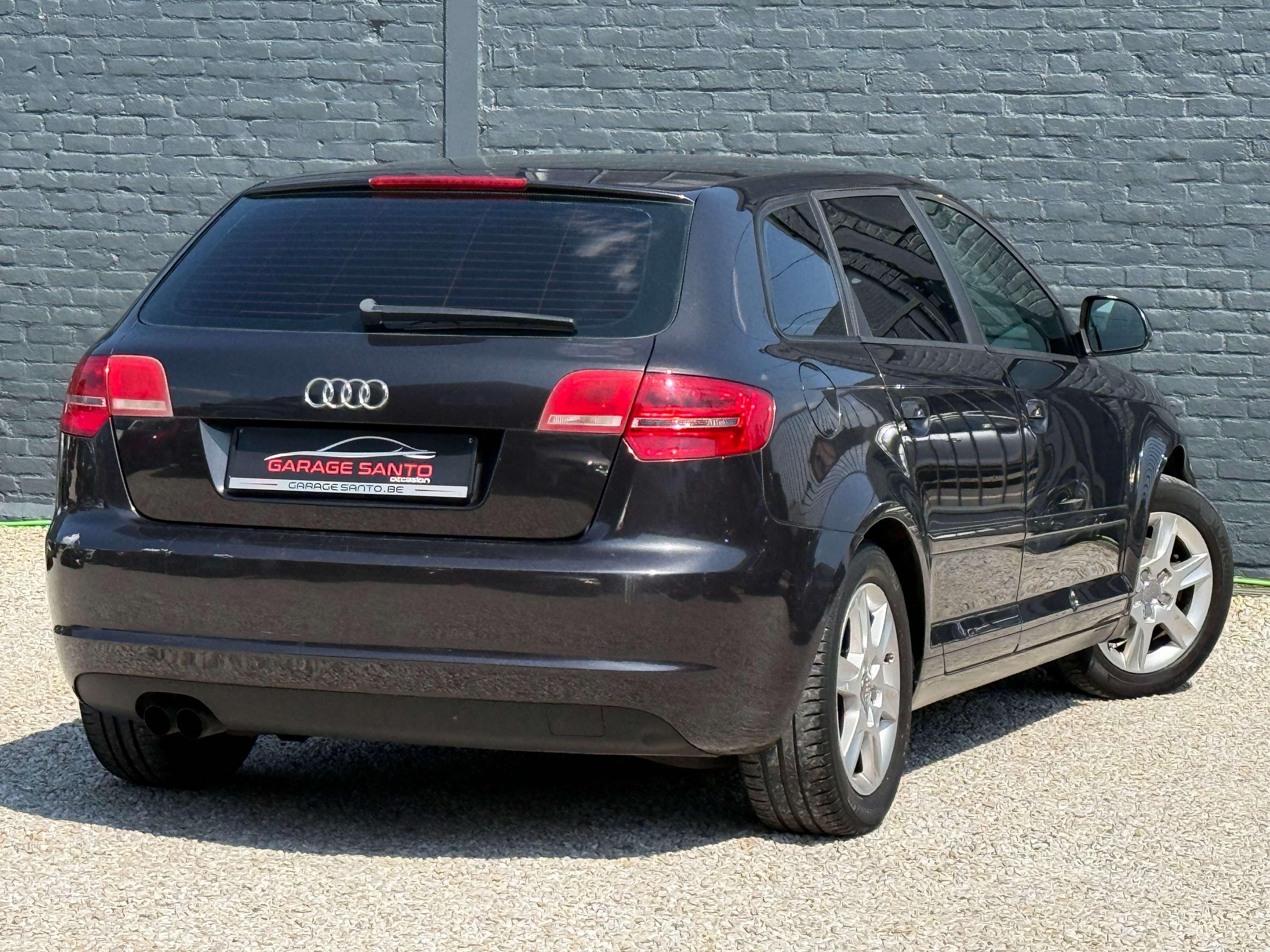 Audi A3 A3 Sportback 1.6 TDi Ambiente Start/Stop DPF Eur5 /// /// /// ///
