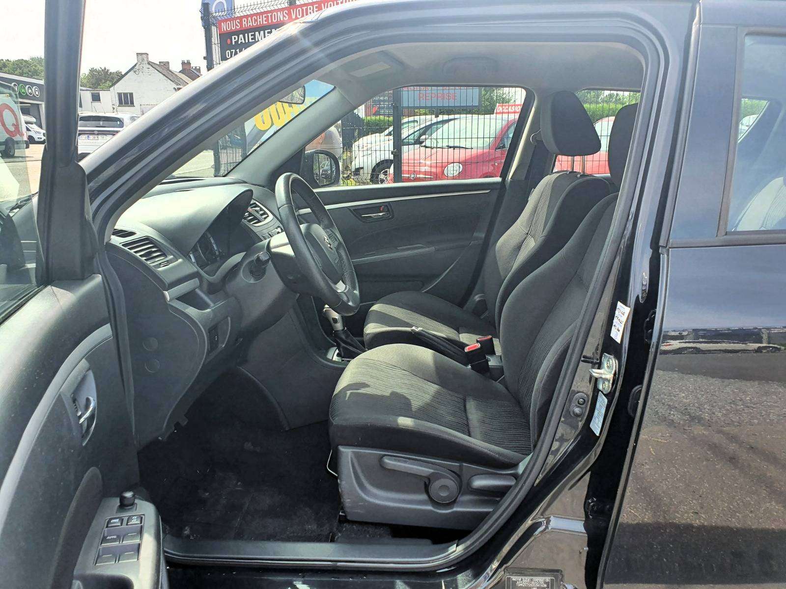 Suzuki Swift 🟢1.2 ESSENCE 94CV / BOITE AUTO / FULL CARNET / CLIM / 5 PORTES