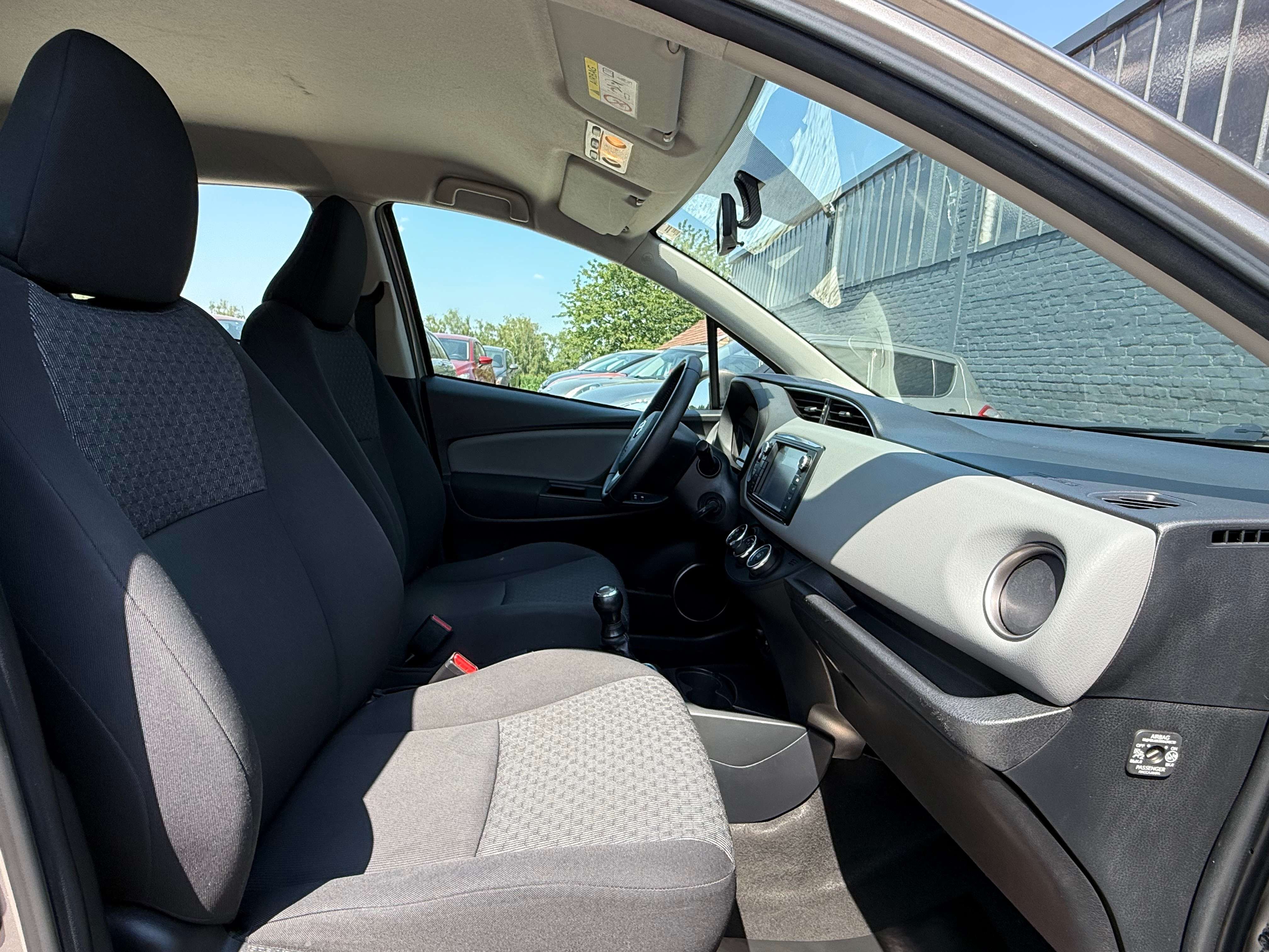 Toyota Yaris Yaris 1.0i VVT-i Comfort Euro6b  /Airco/Caméra/Garantie12mois/