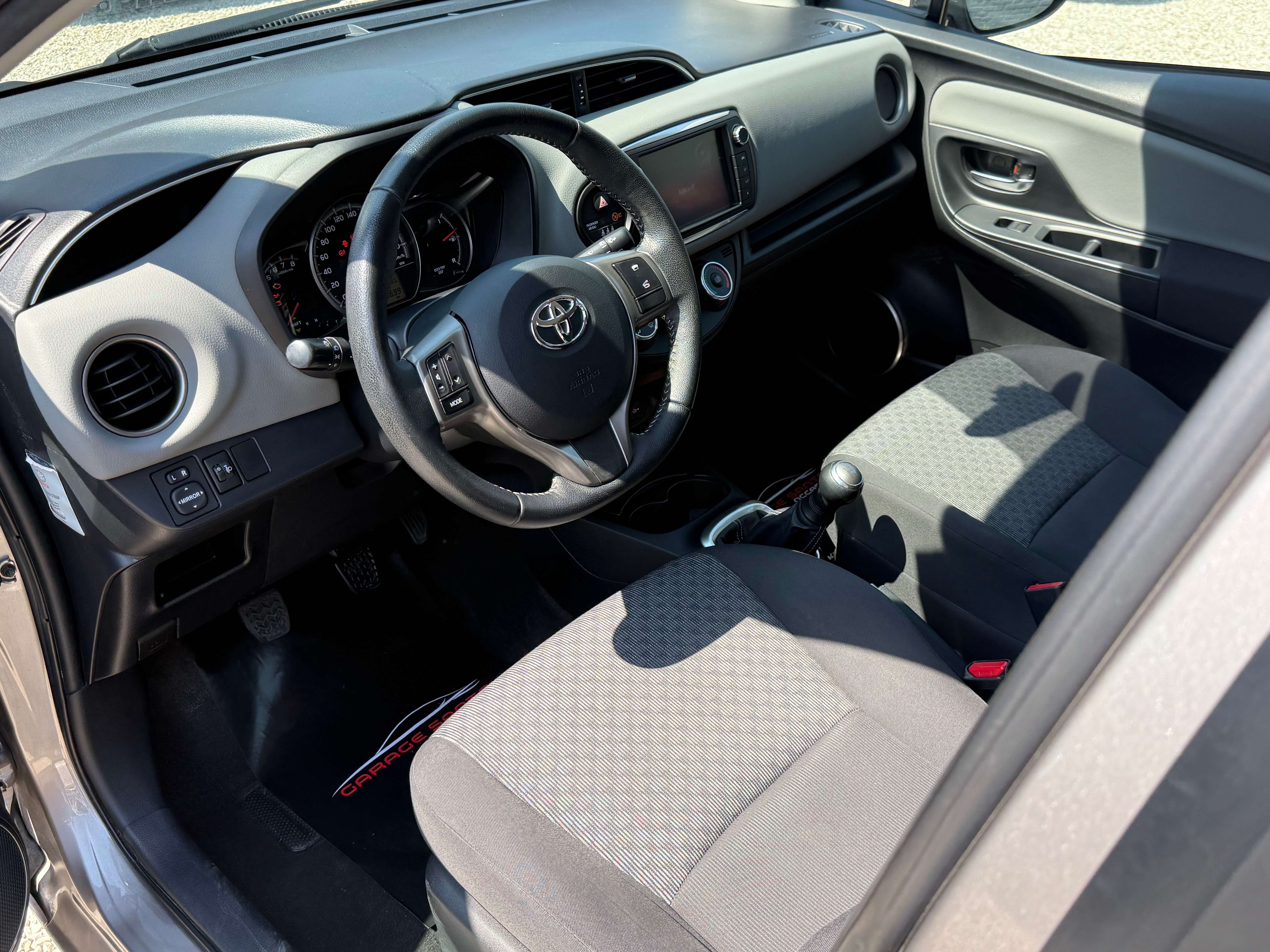 Toyota Yaris Yaris 1.0i VVT-i Comfort Euro6b  /Airco/Caméra/Garantie12mois/