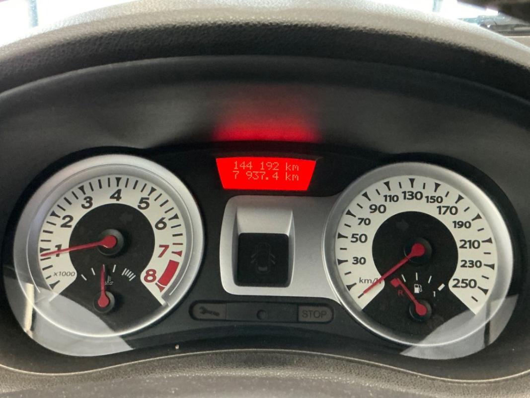Renault Clio III 1.6 16V 128 GT - Toit Ouvrant Tomtom
