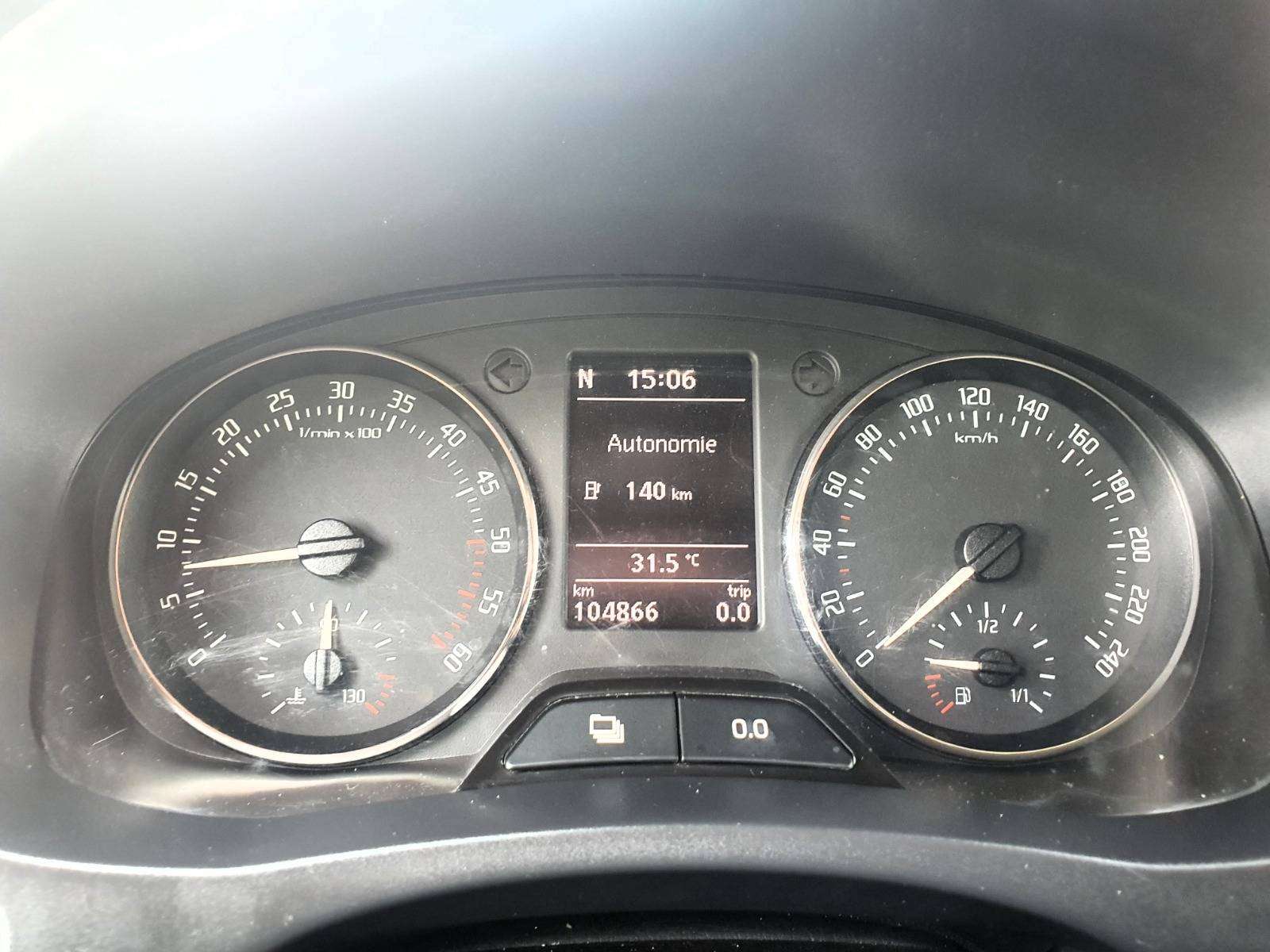 Skoda Fabia 🟢1.6 TDi 90CV - CLIM - GPS - BLUETOOTH