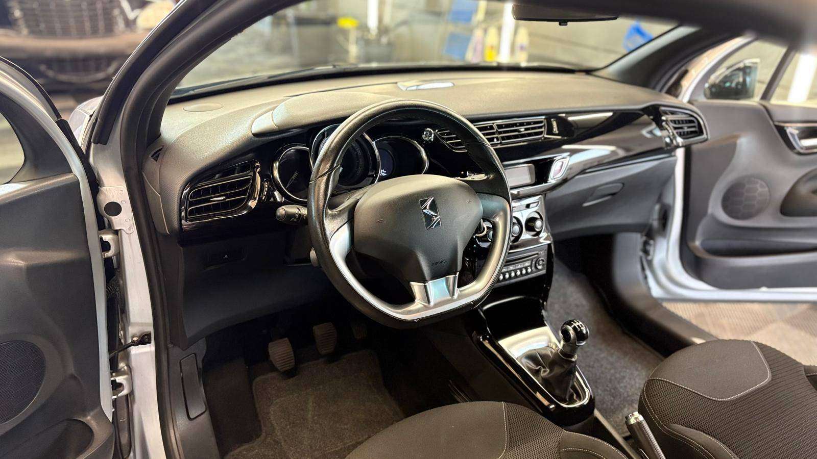Citroen DS3 benzine manueel bj2013 eur5 43479km 1e eigenaar