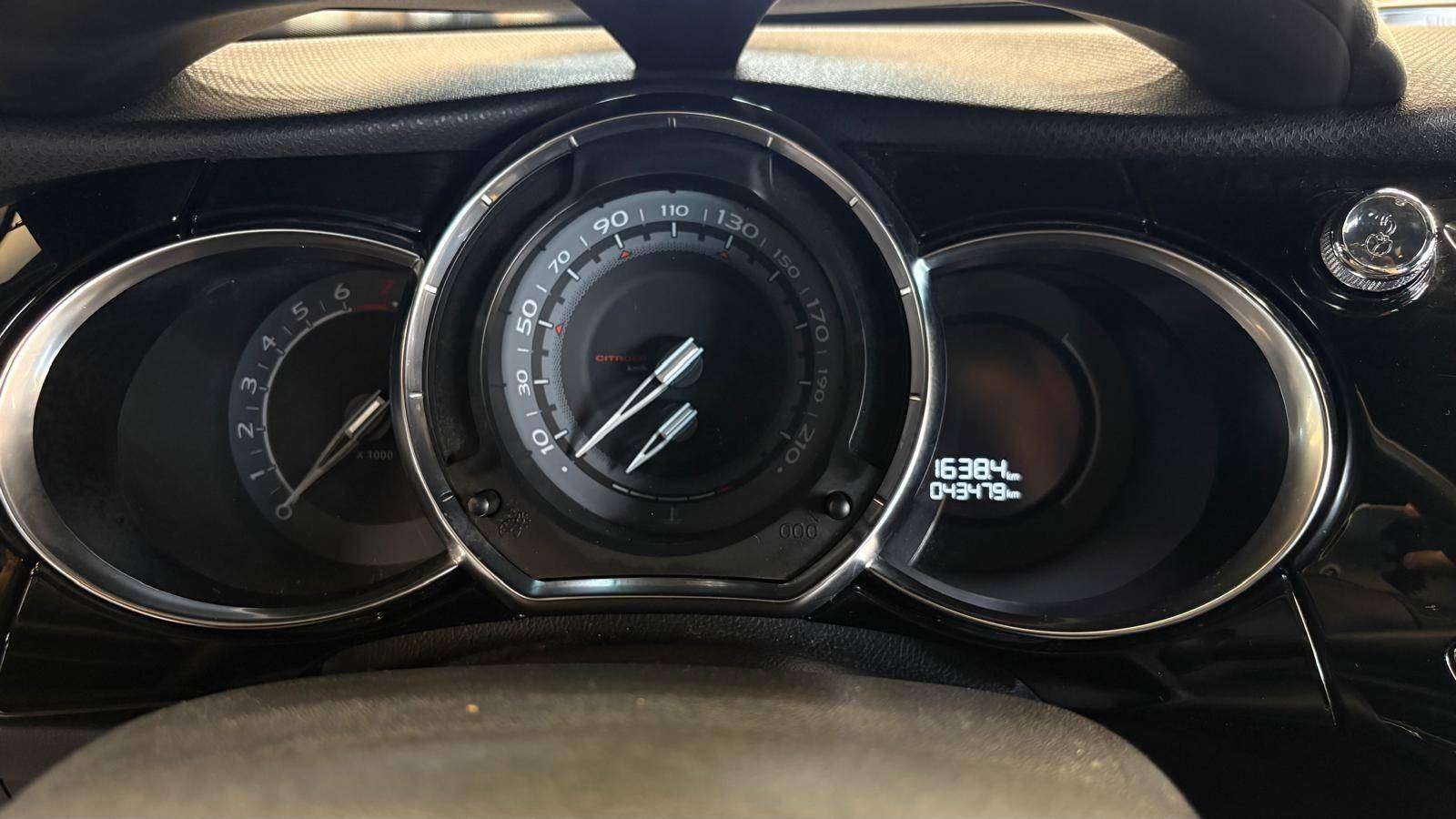 Citroen DS3 benzine manueel bj2013 eur5 43479km 1e eigenaar