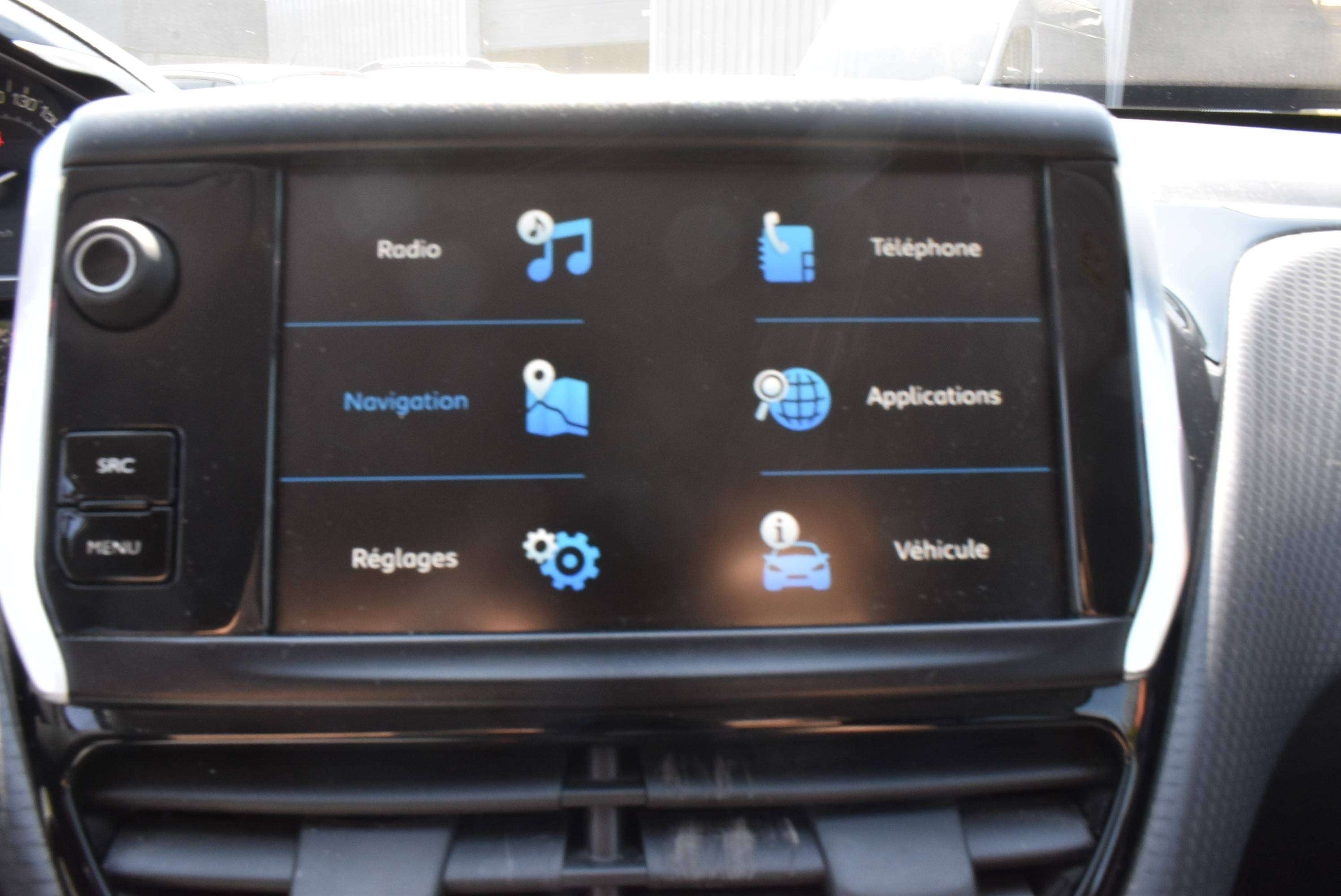 Peugeot 2008 1.6 BlueHDi Allure Airco/GPS/CarPlay**B2B FIX PRICE**