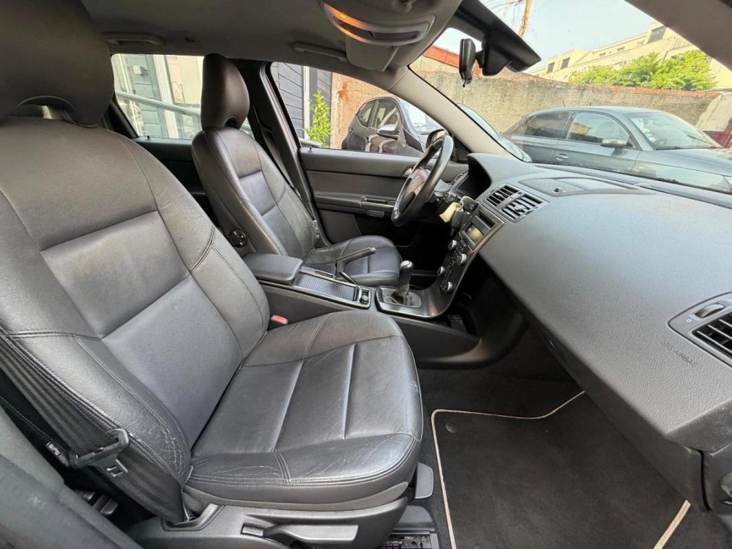 Volvo V50 1.6 D2 115 R-DESIGN PRO-EDITION