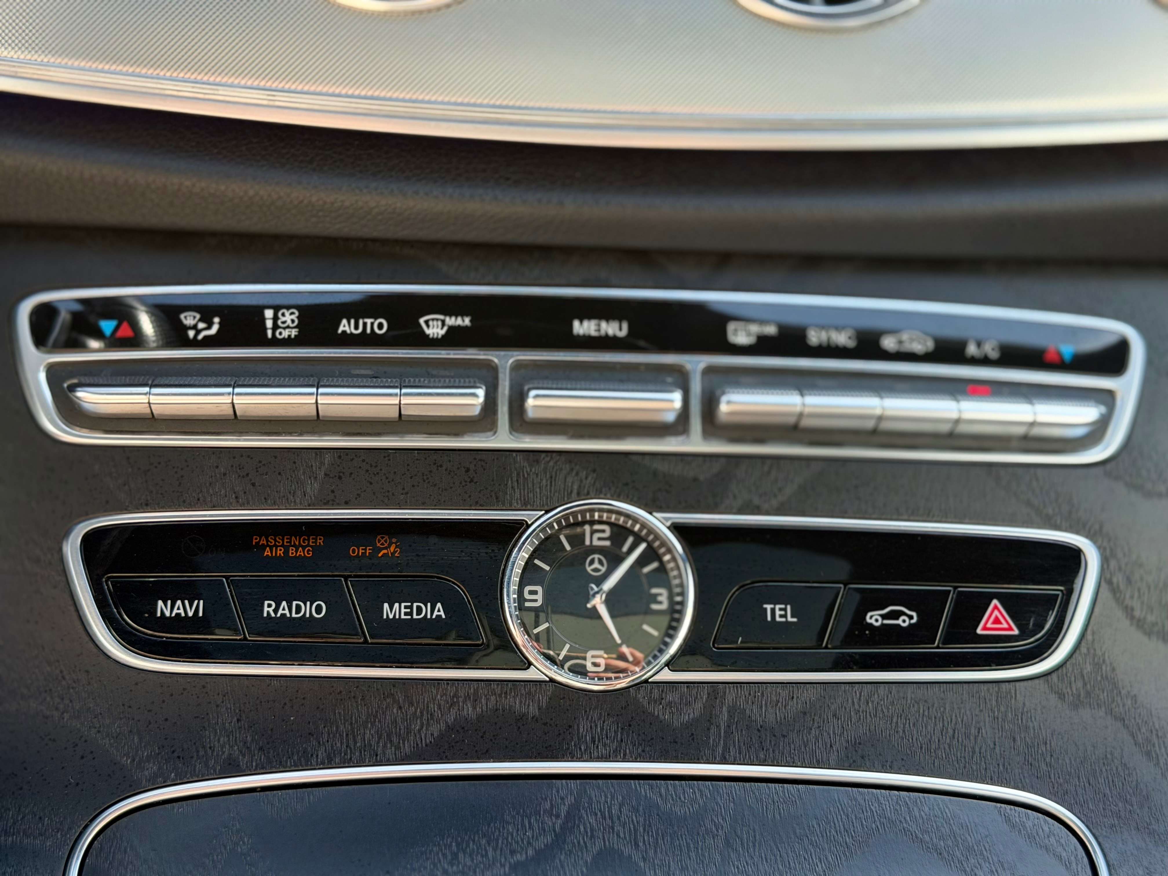 Mercedes-Benz E 220 Coupe Pack AMG