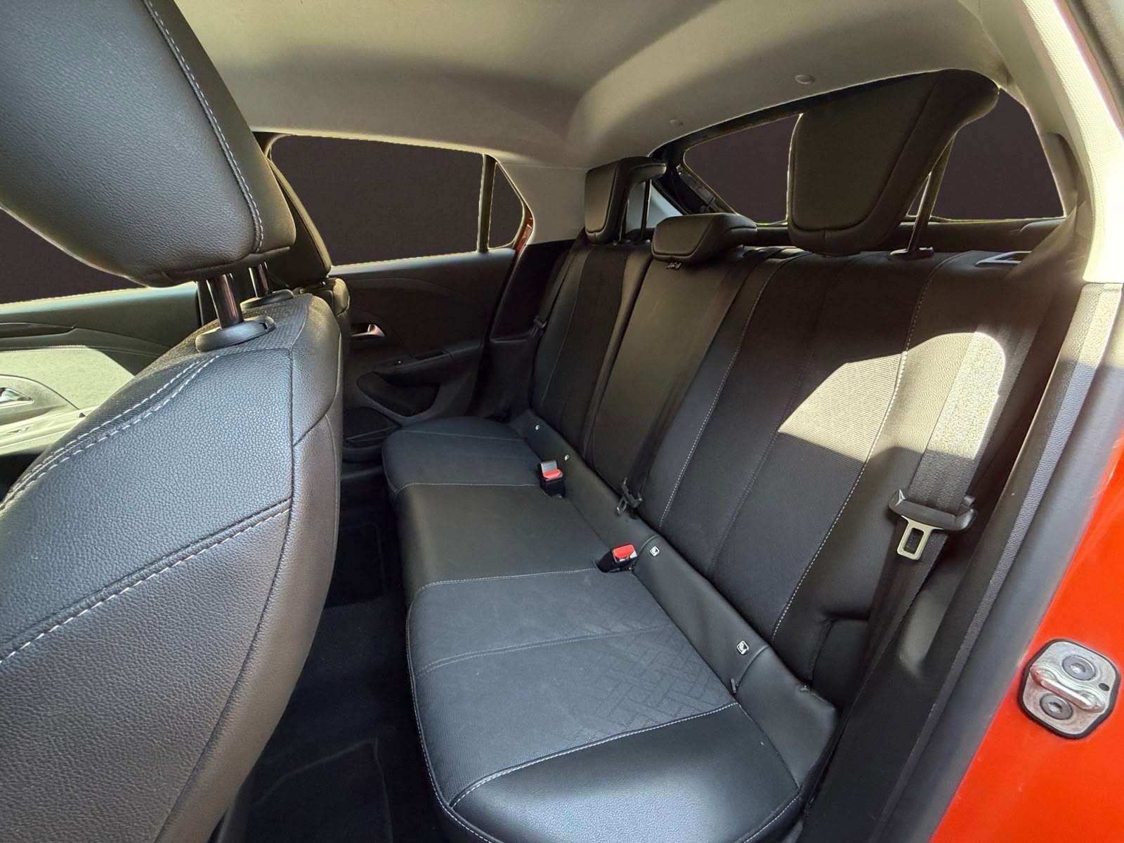 Opel Corsa Corsa 1.2i Elegance / 1 er propriétaire / Carnet complet / Véhicule belge / Cuir