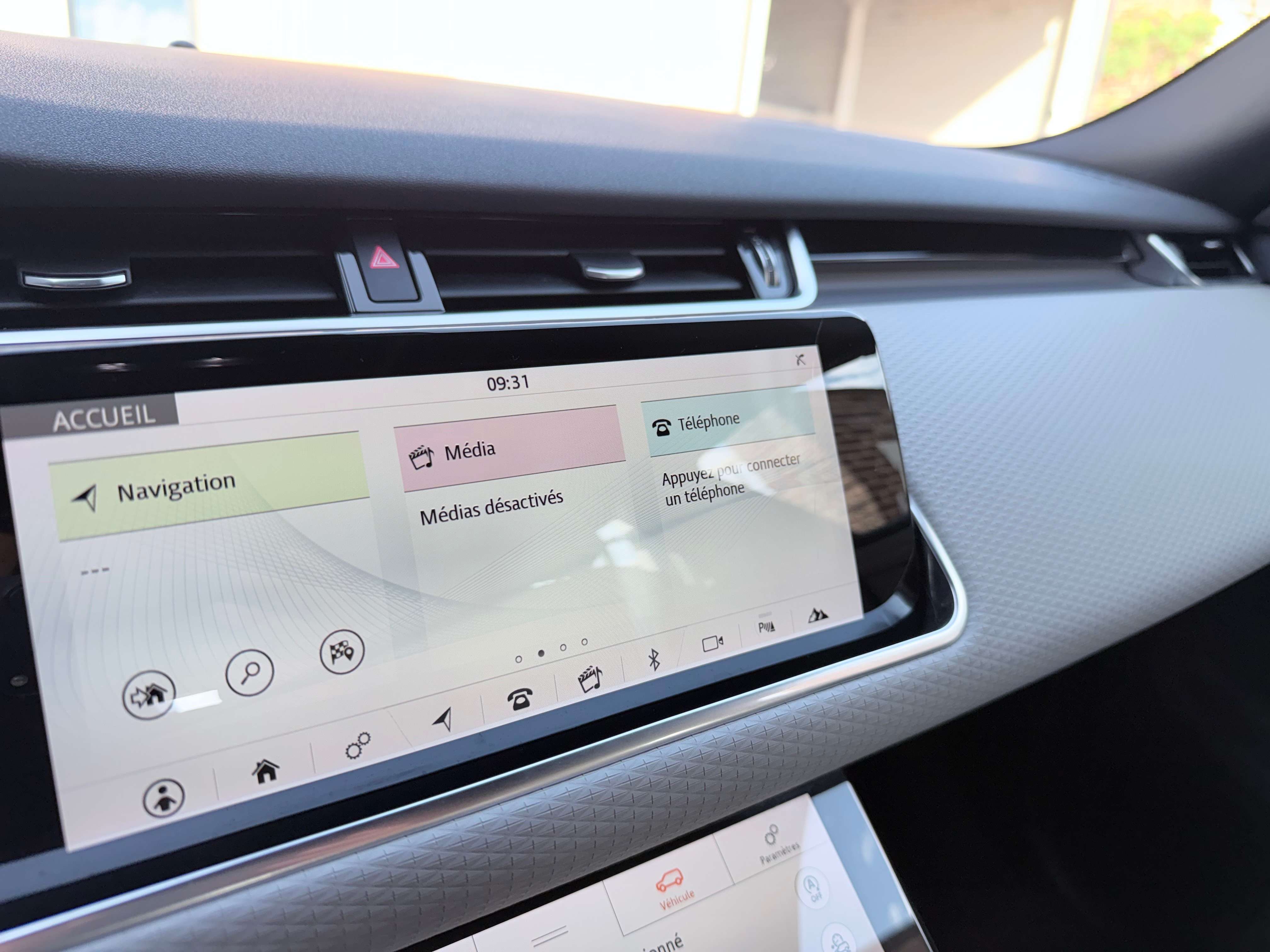 Land Rover Range Rover Evoque 2.0 HYBRID AUTOMAAT | Apple CarPlay | Camera | Cruise | Leder