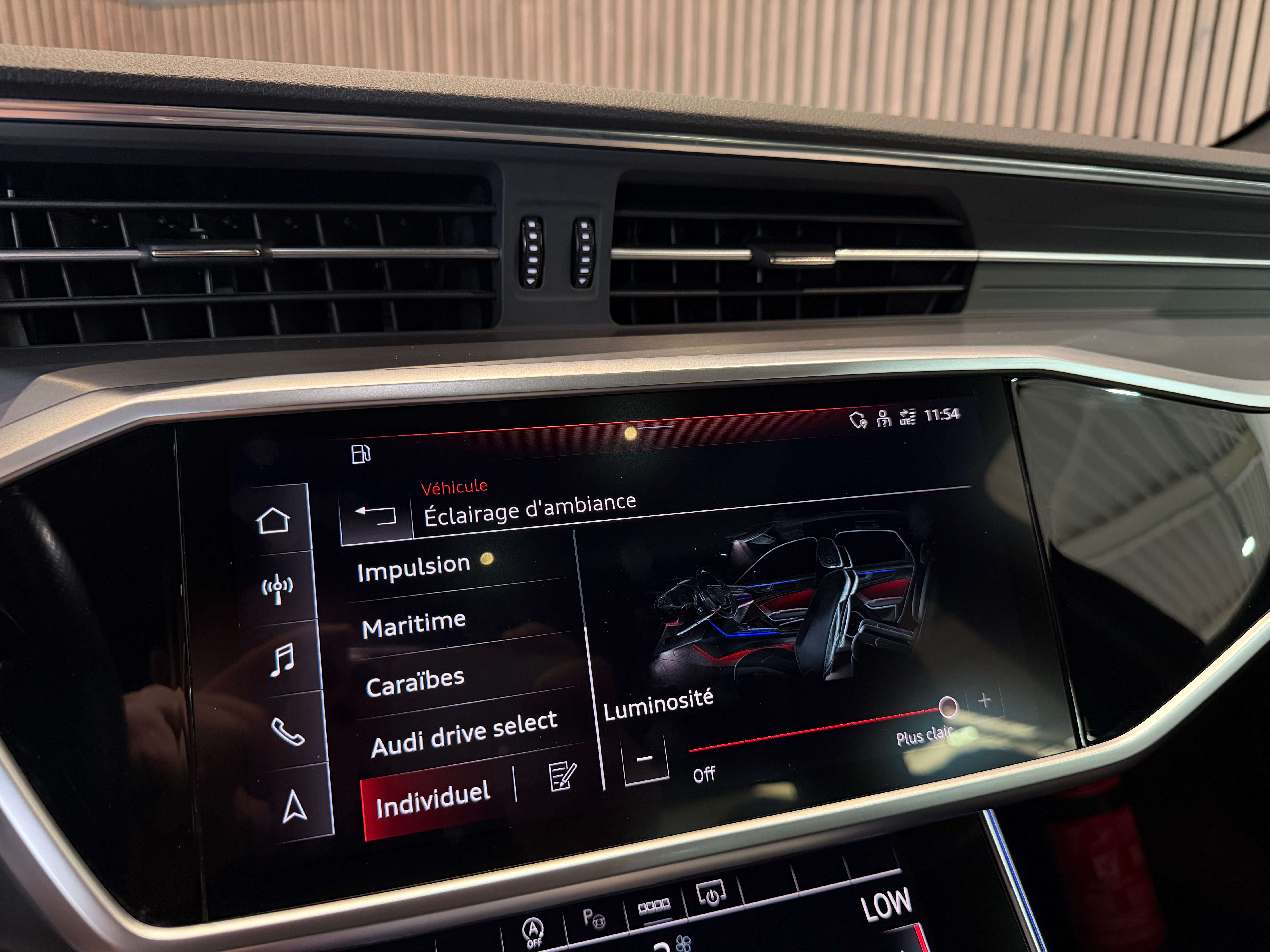 Audi A6 35 TDi - 3X SLINE - MHEV - AUTOMATIQUE - 1ERPRO - GARANTIE 12MOIS