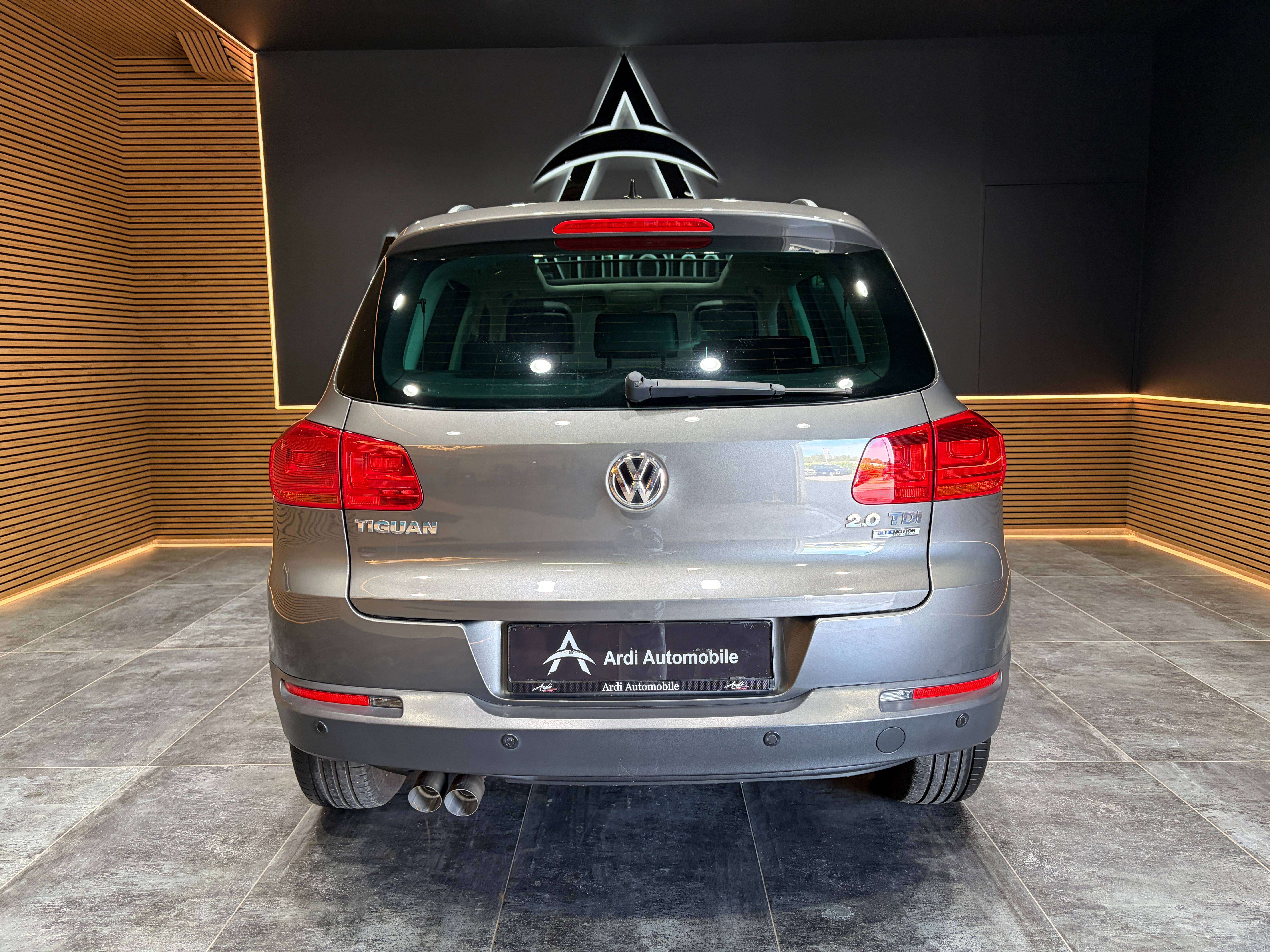 Volkswagen Tiguan 2.0 TDi *TOIT OUV+PANO*SIEGE CHAUFF*1ER PROPRIO*GARANTIE*