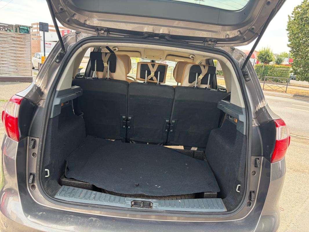 Ford C-max 2012 BOITE AUTO 2l 115 GPS RADARS RÉGULATEUR USB AUX