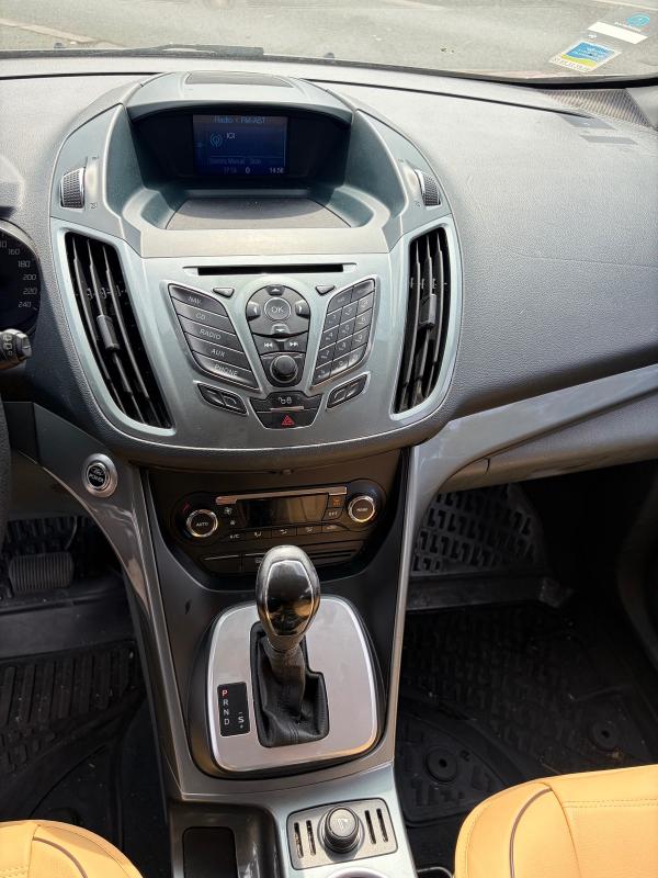 Ford C-max 2012 BOITE AUTO 2l 115 GPS RADARS RÉGULATEUR USB AUX