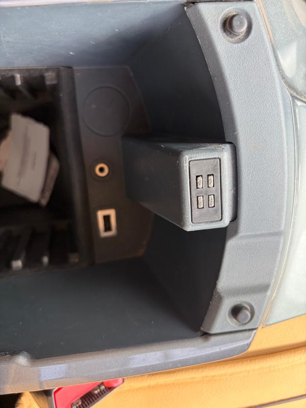 Ford C-max 2012 BOITE AUTO 2l 115 GPS RADARS RÉGULATEUR USB AUX