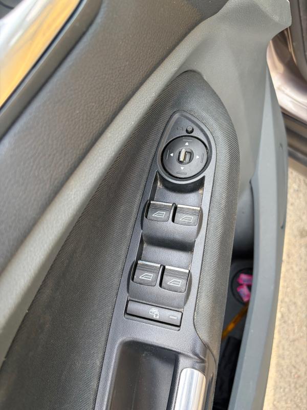 Ford C-max 2012 BOITE AUTO 2l 115 GPS RADARS RÉGULATEUR USB AUX