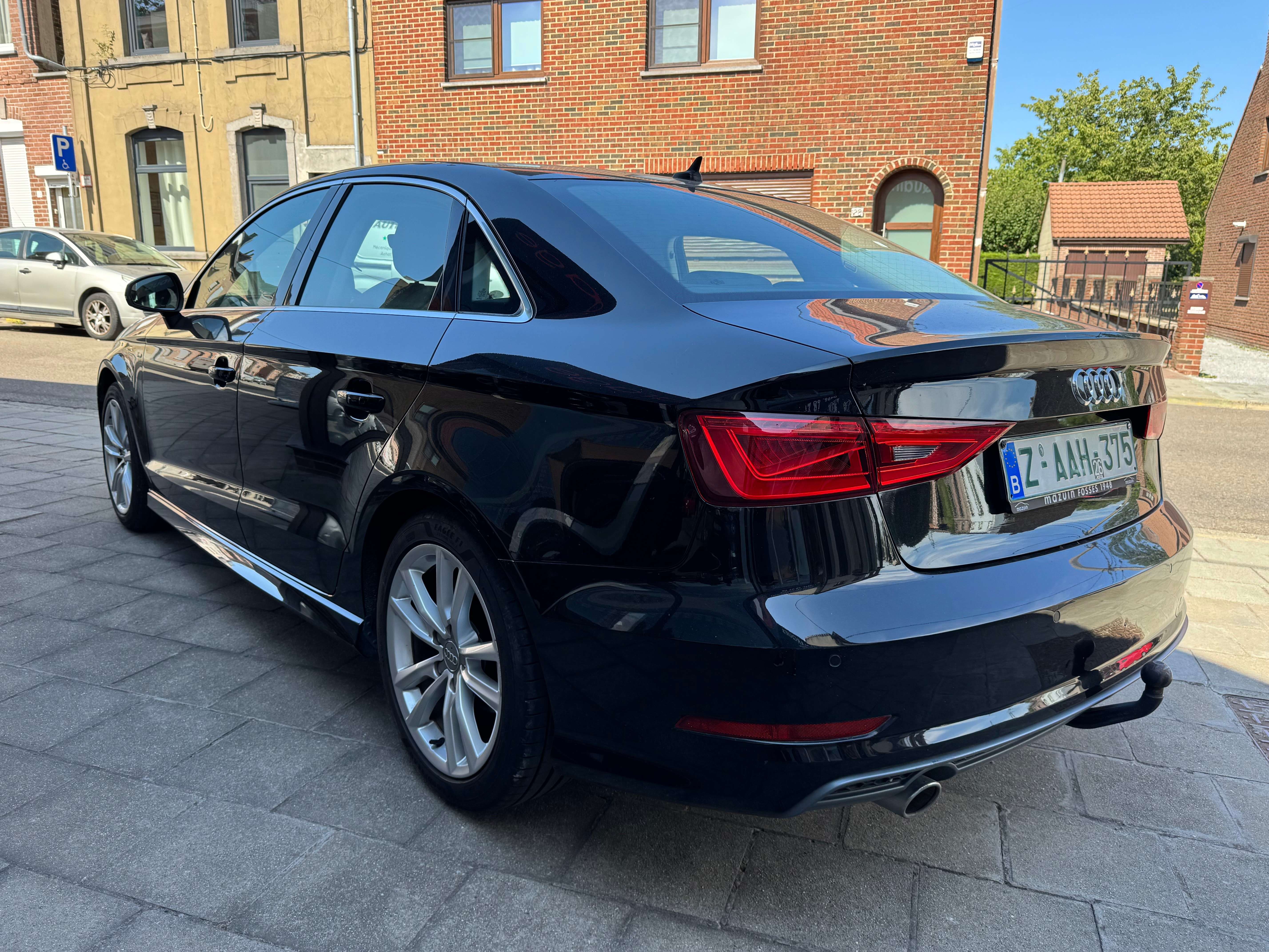 Audi A3 A3 1.6 TDi Ambition S line // Garantie 12 mois //
