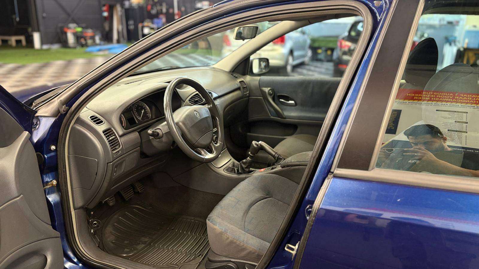 Renault Laguna diesel eur3 bj2001 161408km manueel