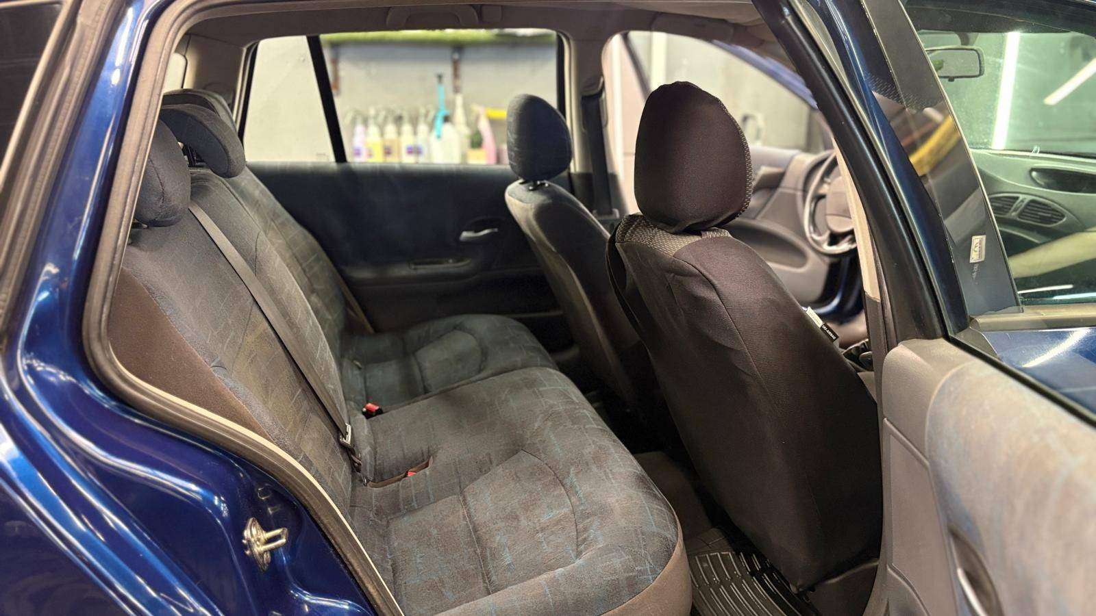 Renault Laguna diesel eur3 bj2001 161408km manueel
