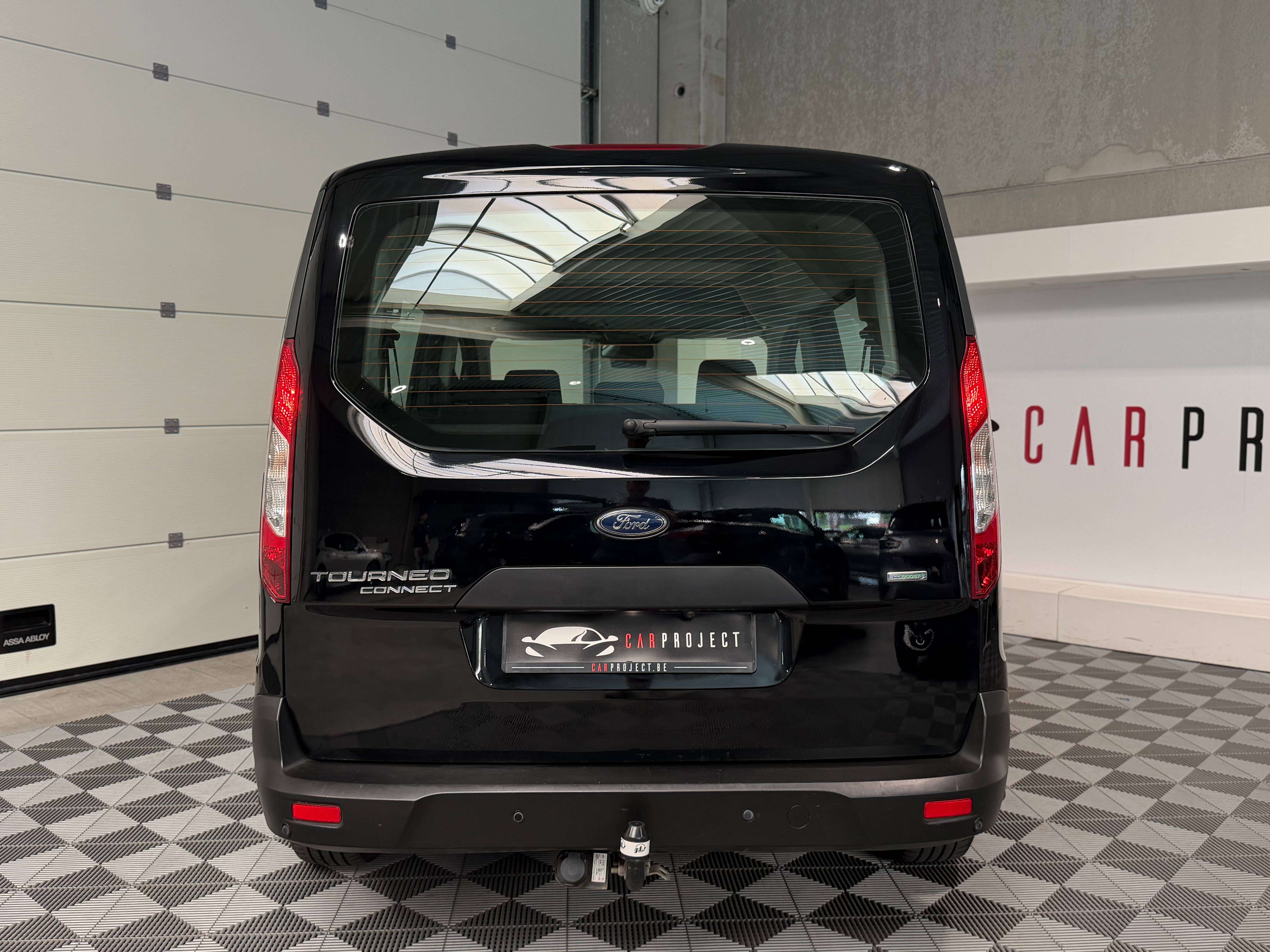 Ford Tourneo Connect 1.0i EcoBoost, Camera de recul, Line Assist, Cruise control