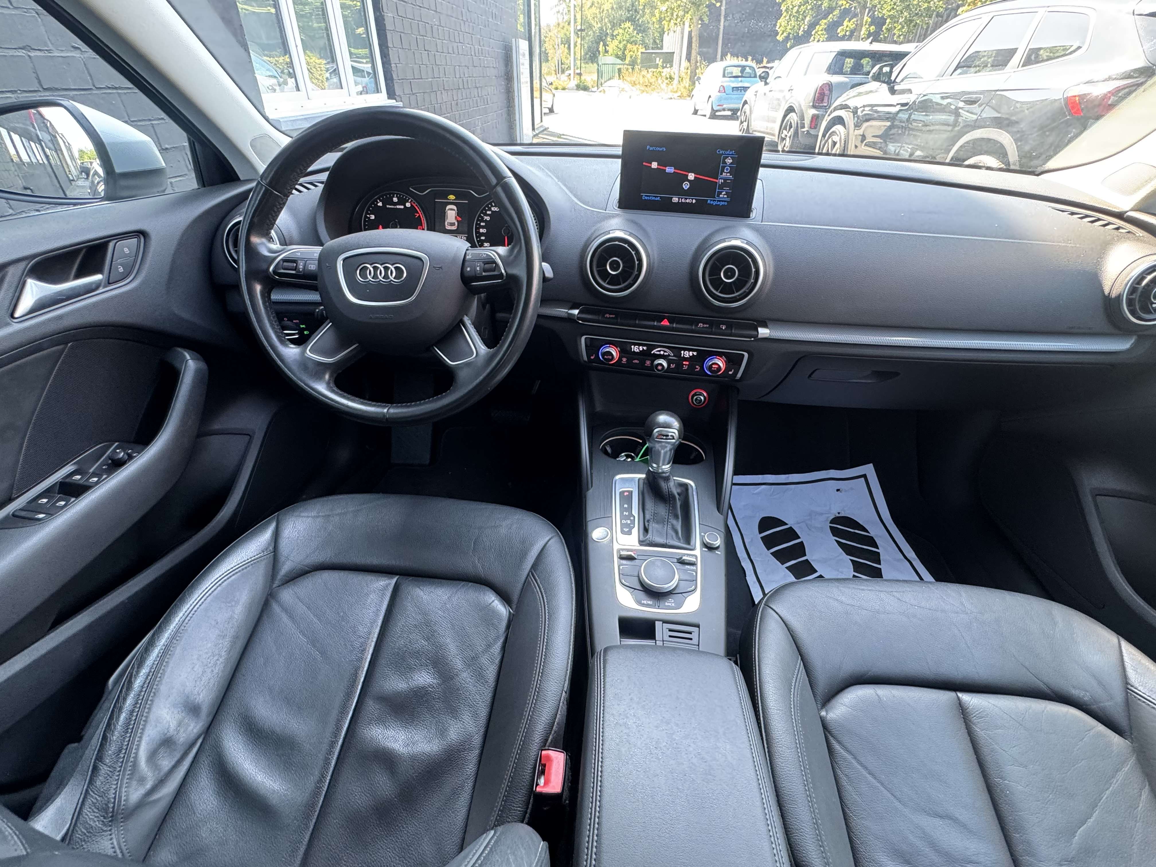 Audi A3 A3 1.4 TFSI Ultra S tronic*NAVI*CUIR*XENON*CARNET*CAMERA*GARANTIE