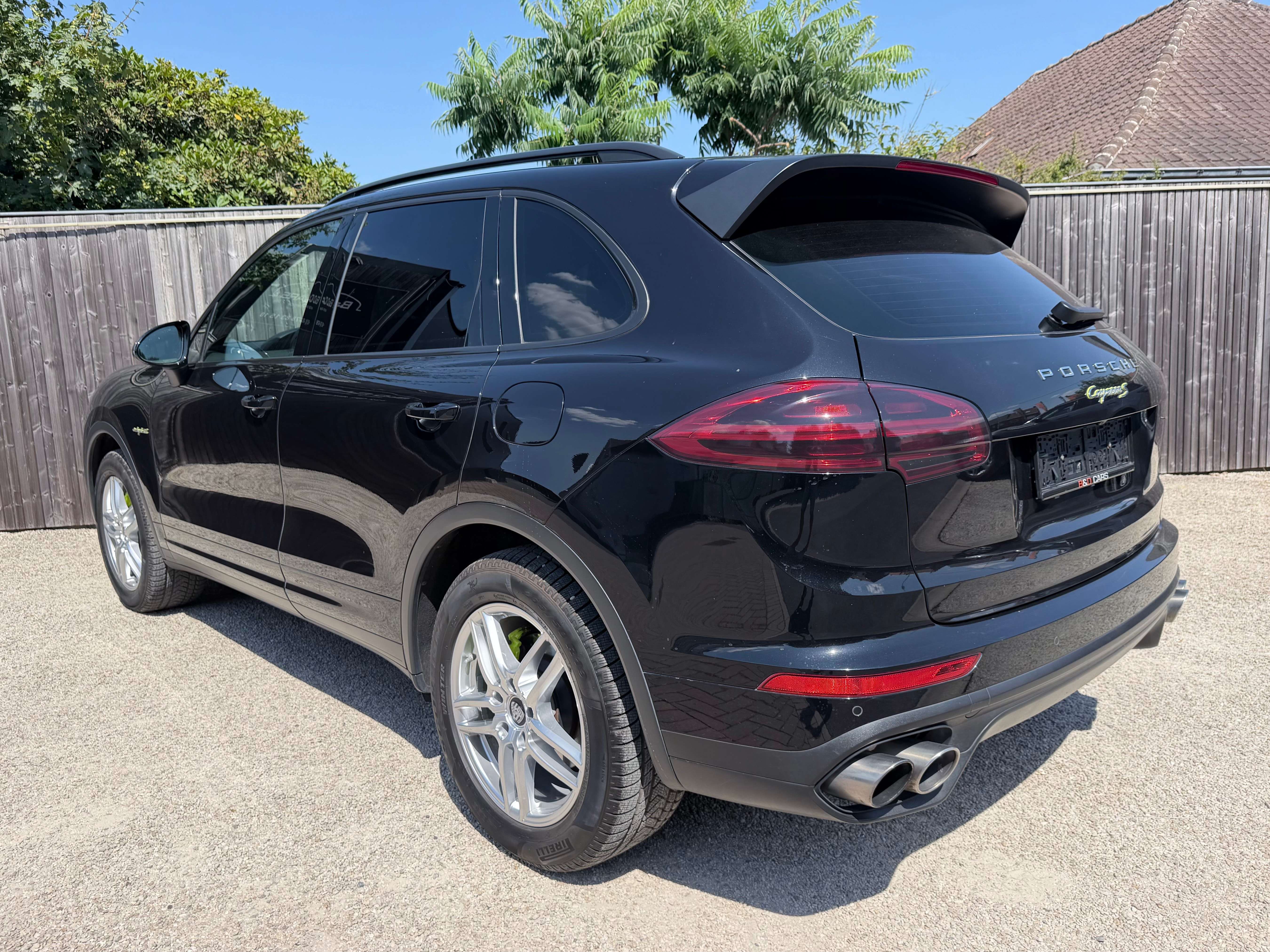 Porsche Cayenne Cayenne 3.0i V6 plug-In-Hybrid Tiptronic S NETTO: €23.132
