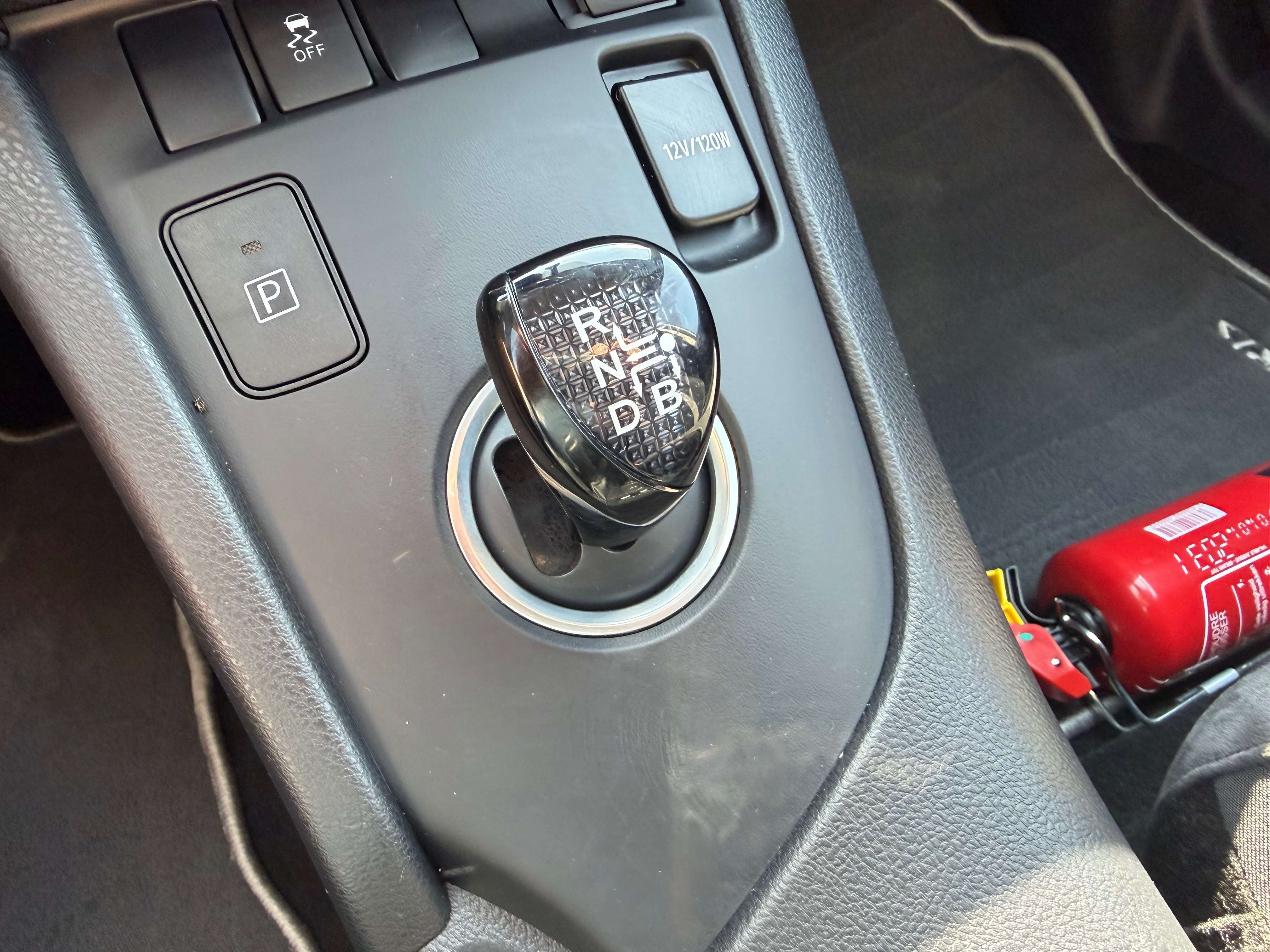 Toyota Auris HEV 1.8i HSD Black Edition - 24.000KM !!!
