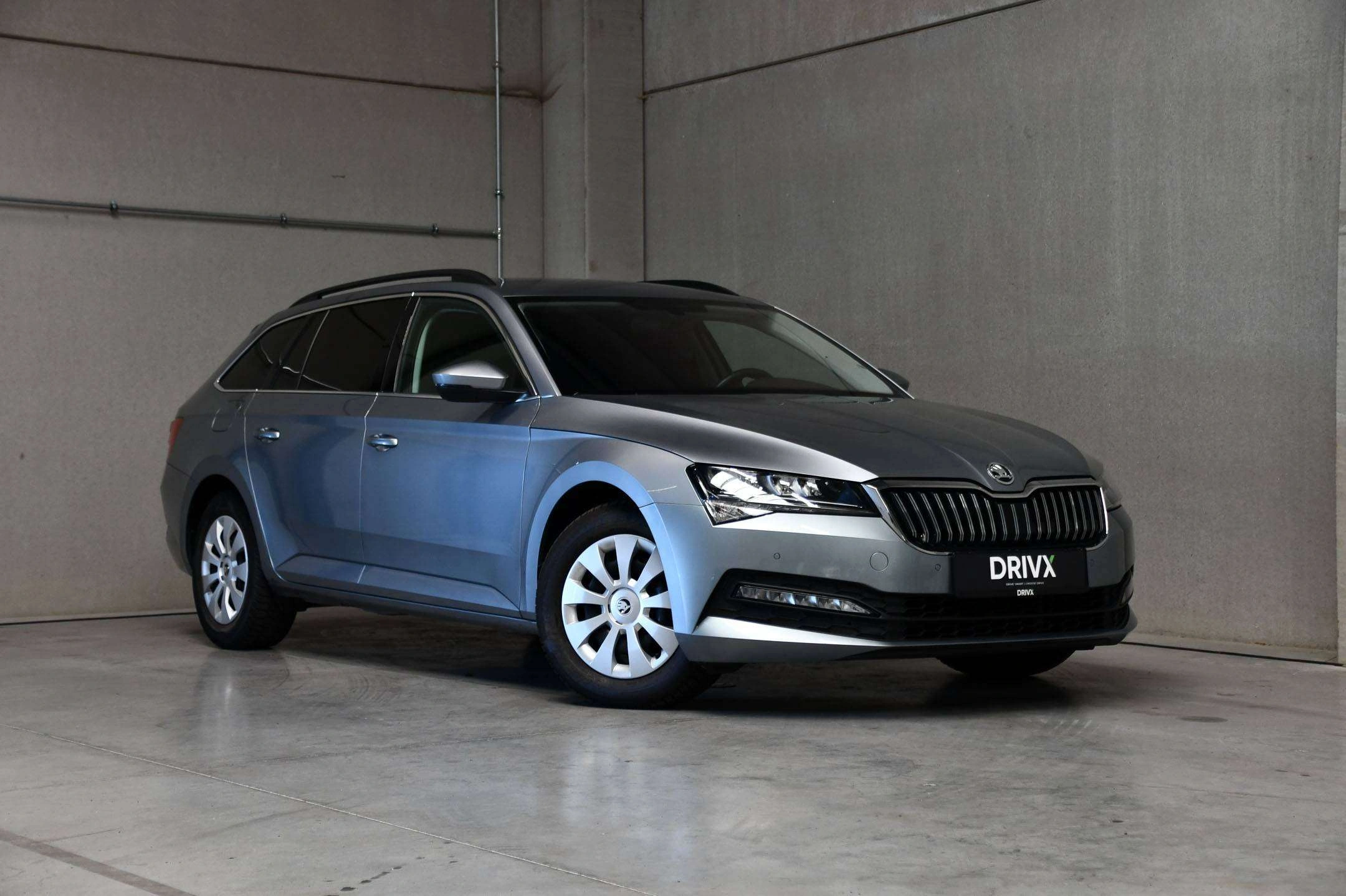 Skoda Superb Superb Combi - 2.0 TSI - DSG - Camera - Carplay - Cruise Control