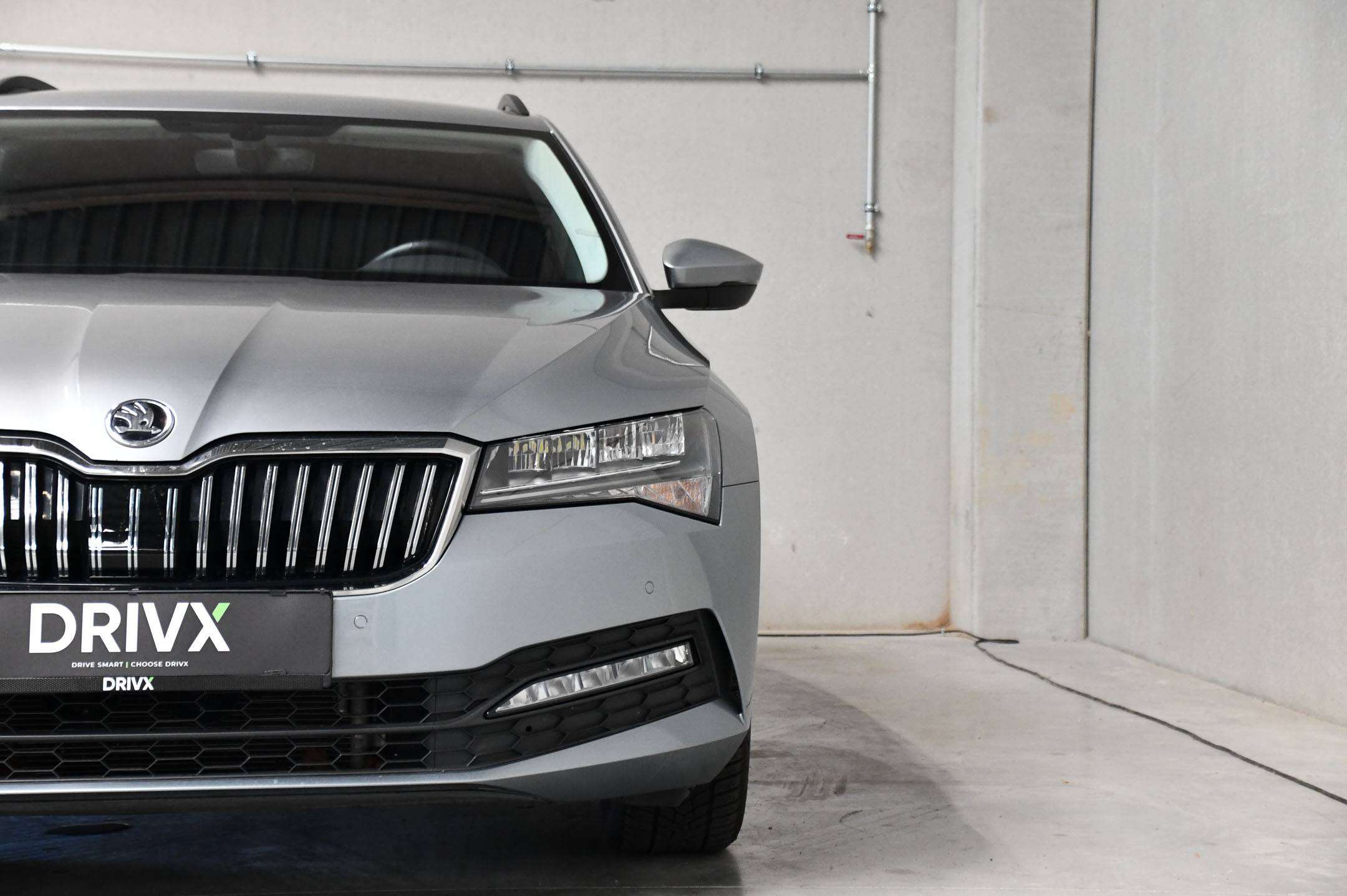 Skoda Superb Superb Combi - 2.0 TSI - DSG - Camera - Carplay - Cruise Control