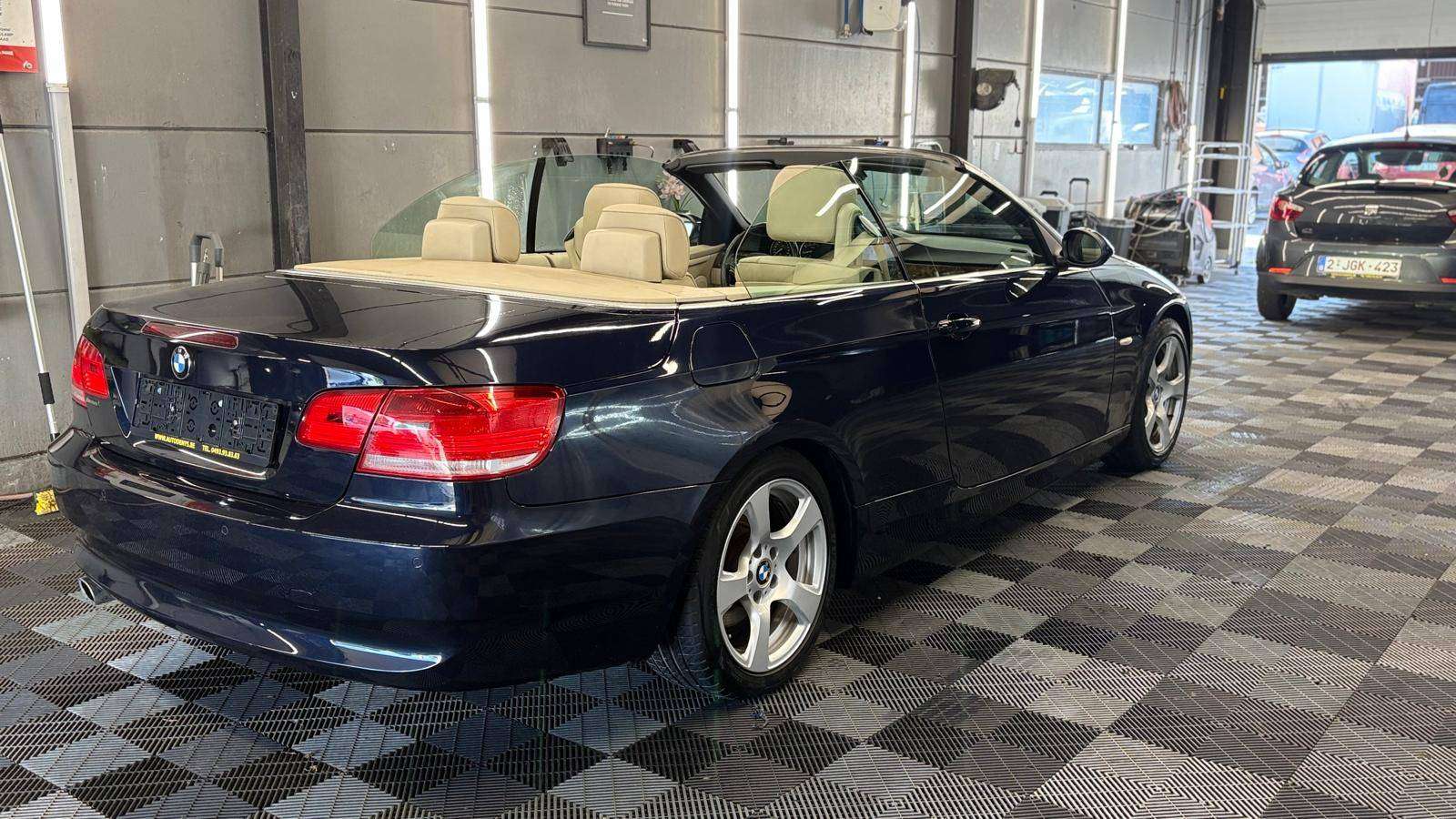 BMW 320 320i cabriolet benzine bj2008 automaat benzine
