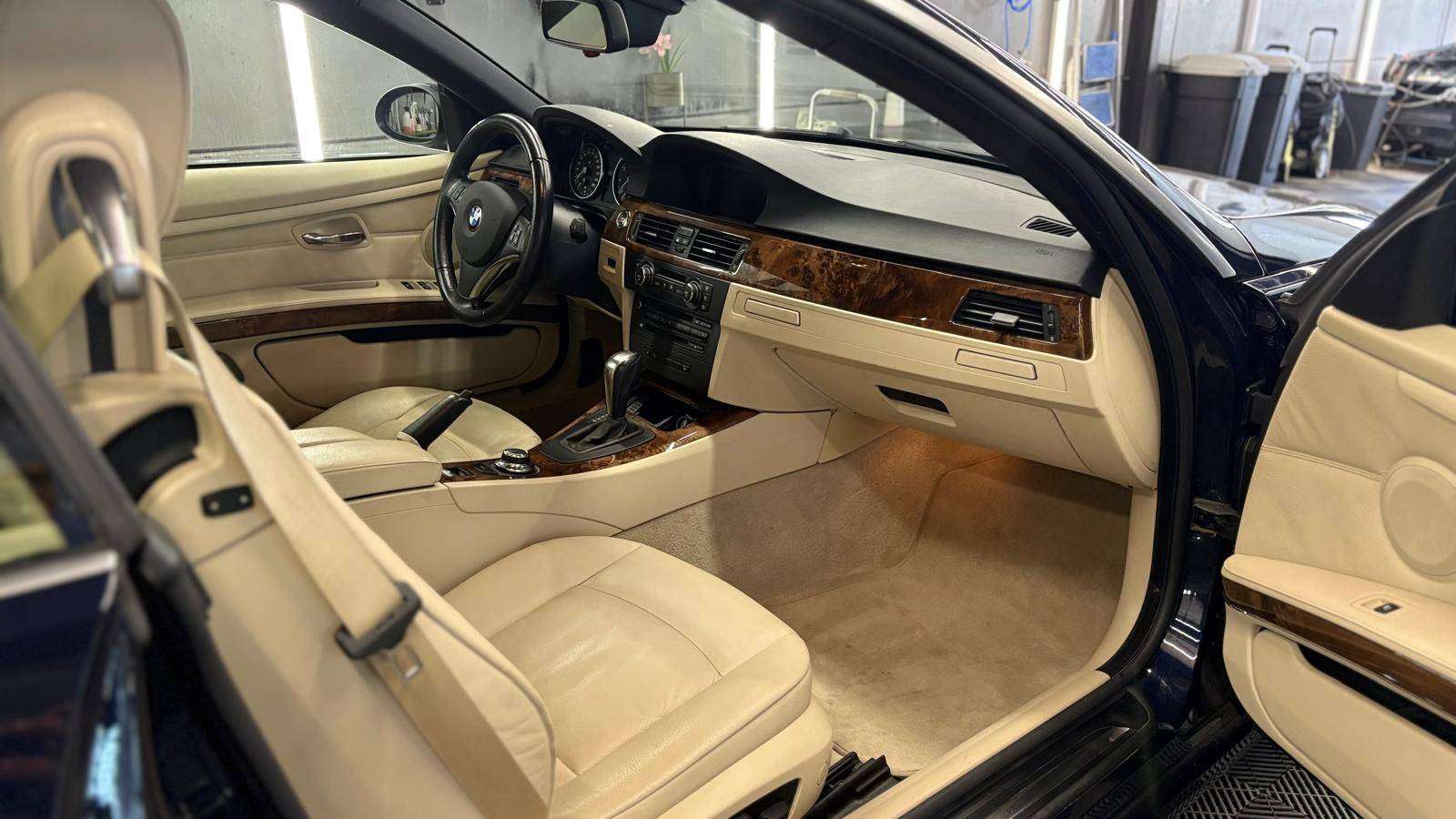 BMW 320 320i cabriolet benzine bj2008 automaat benzine