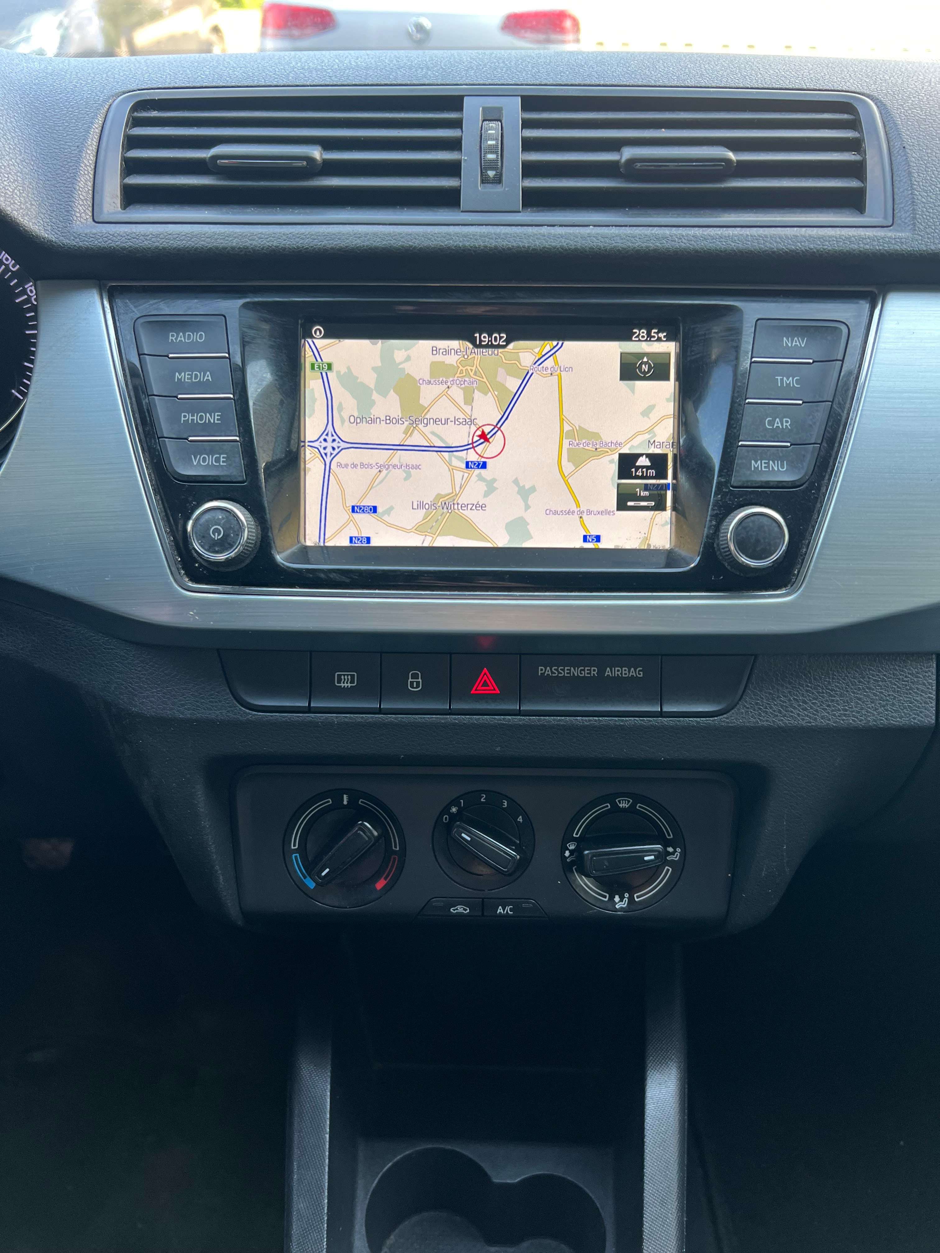 Skoda Fabia SW 1.2 TSI Active + CLIM + NAVI