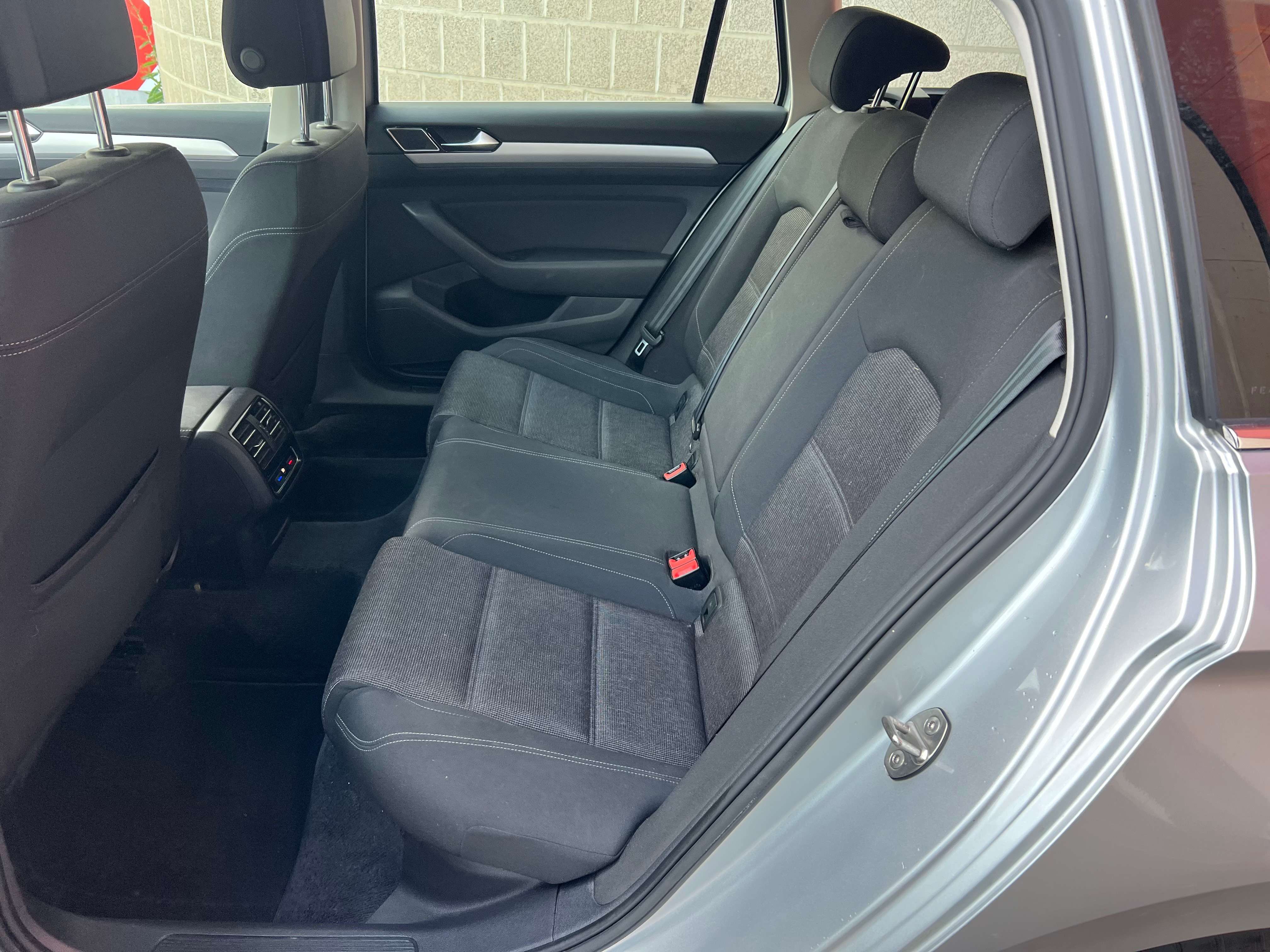 Volkswagen Passat Variant SW 2.0 CR TDi Comfortline + EURO 6b + NAVI + CLIM