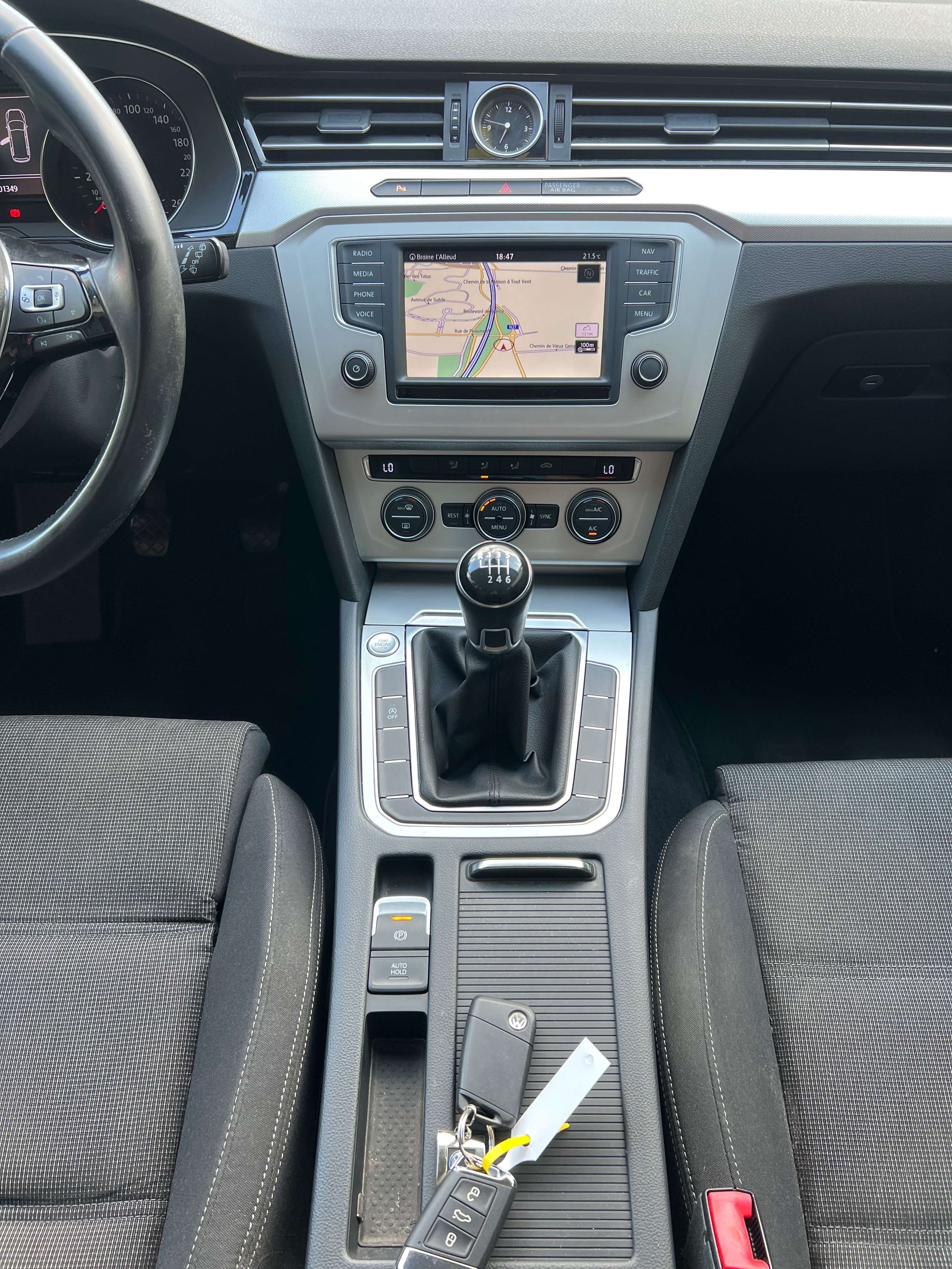 Volkswagen Passat Variant SW 2.0 CR TDi Comfortline + EURO 6b + NAVI + CLIM