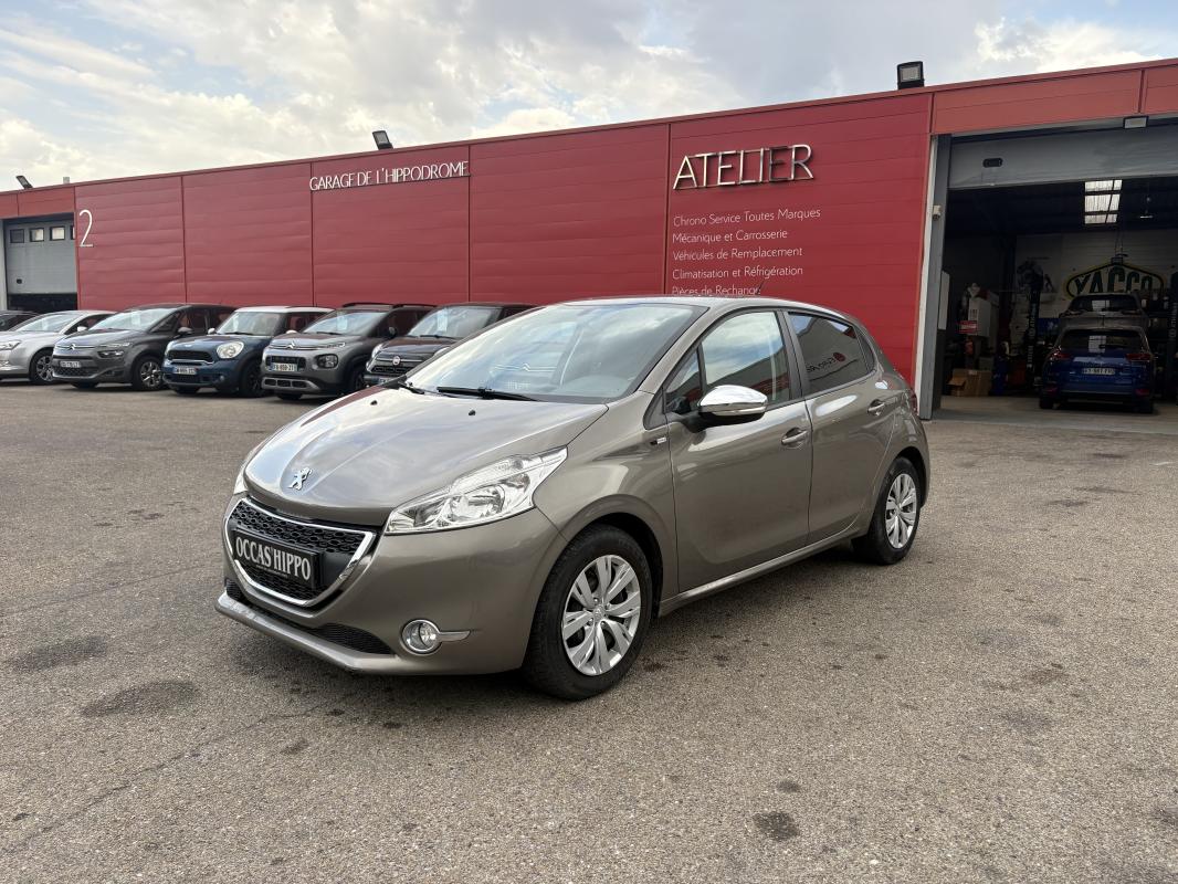 Peugeot 208 VTI 82CV STYLE BVM5