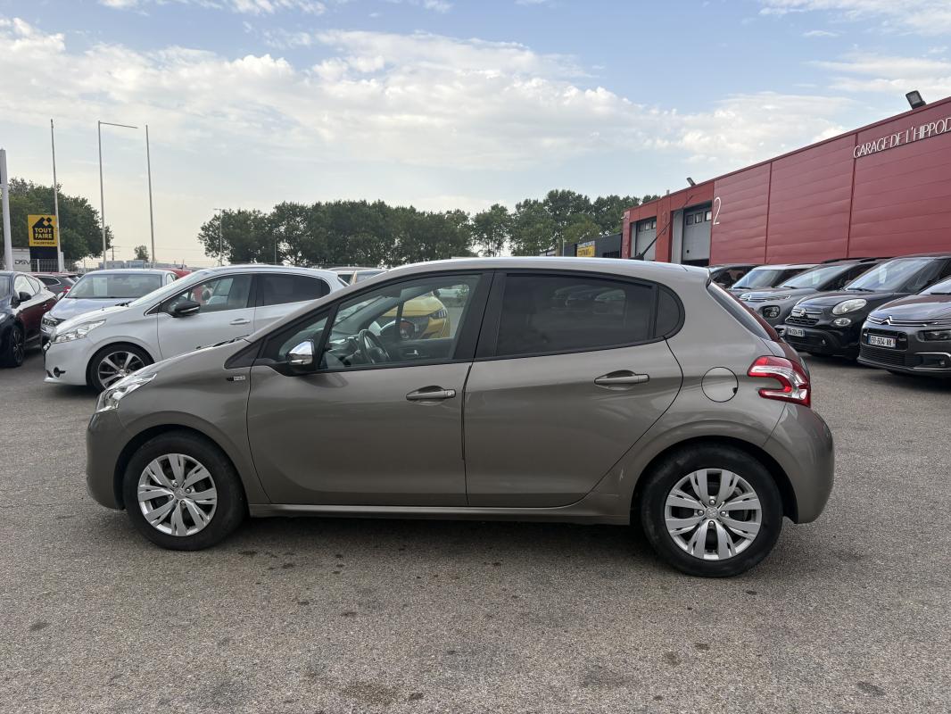 Peugeot 208 VTI 82CV STYLE BVM5