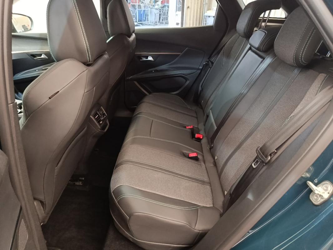 Peugeot 3008 II 1.6 HYBRID 225 E-EAT8 Allure