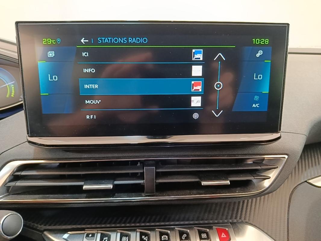 Peugeot 3008 II 1.6 HYBRID 225 E-EAT8 Allure