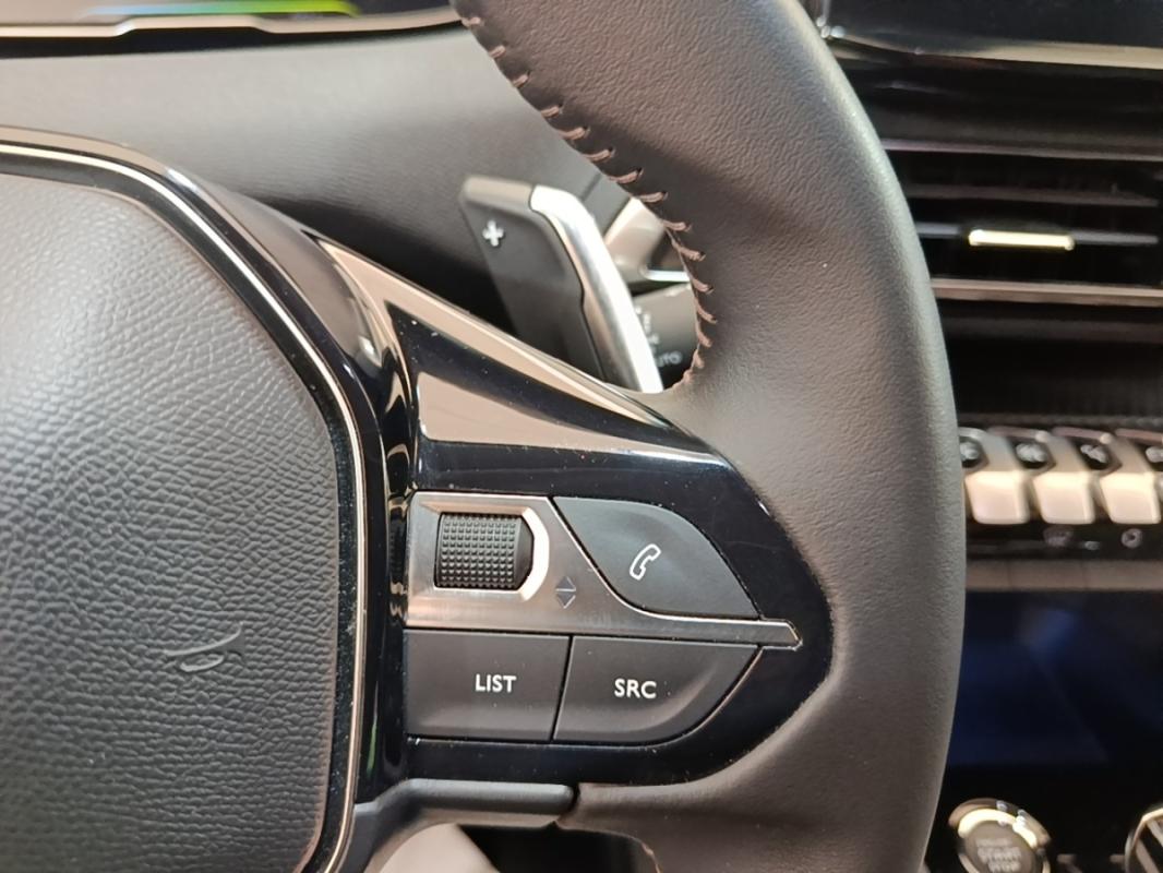 Peugeot 3008 II 1.6 HYBRID 225 E-EAT8 Allure