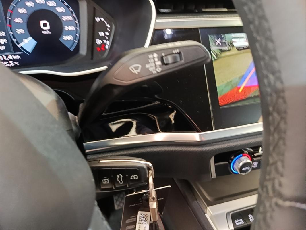 Audi Q3 II 45 TFSI E 245 S tronic BUSINESS LINE