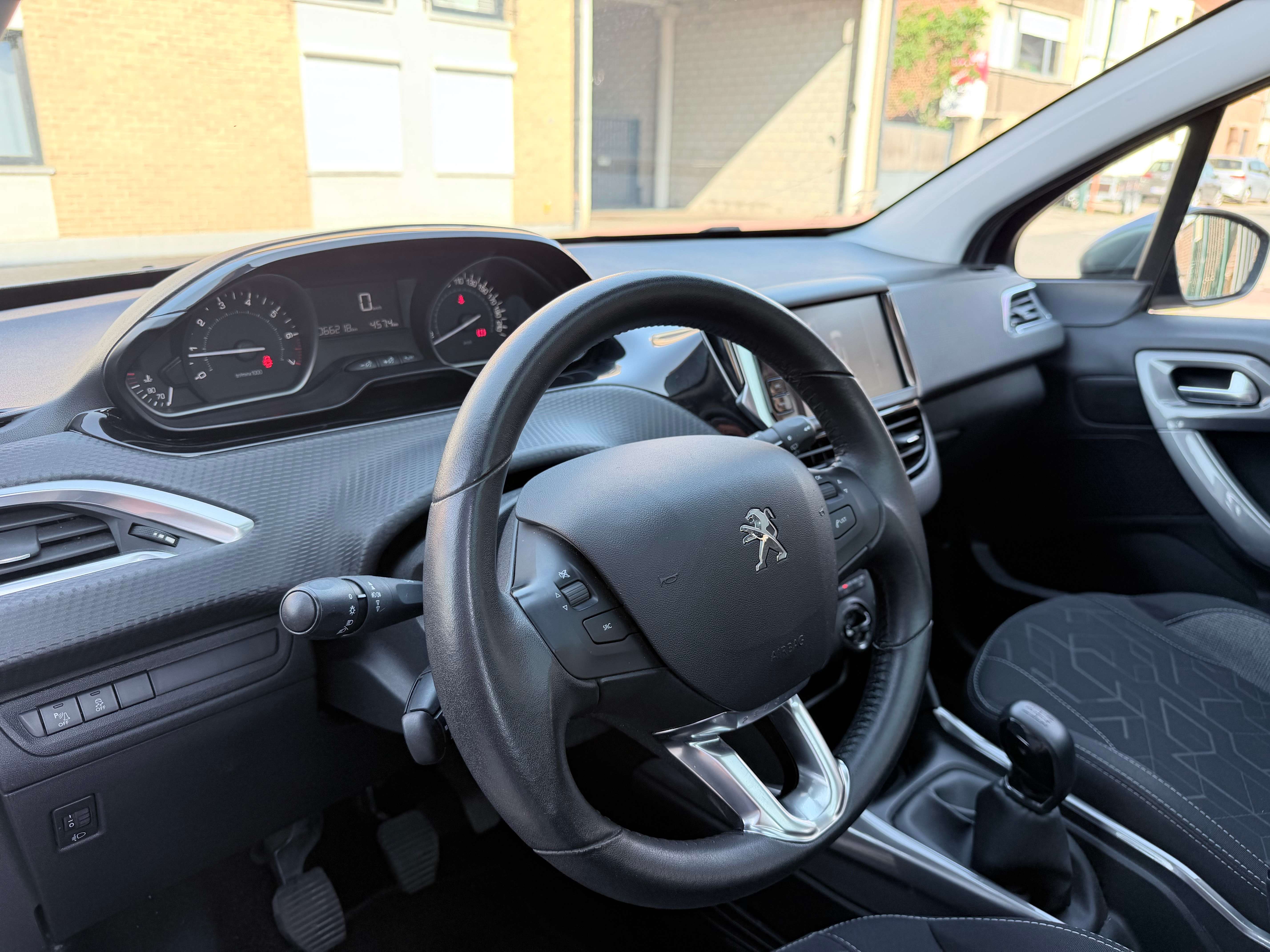 Peugeot 2008 1.2 I EDITION ACTIVE  | Panodak| Cruise | Navi