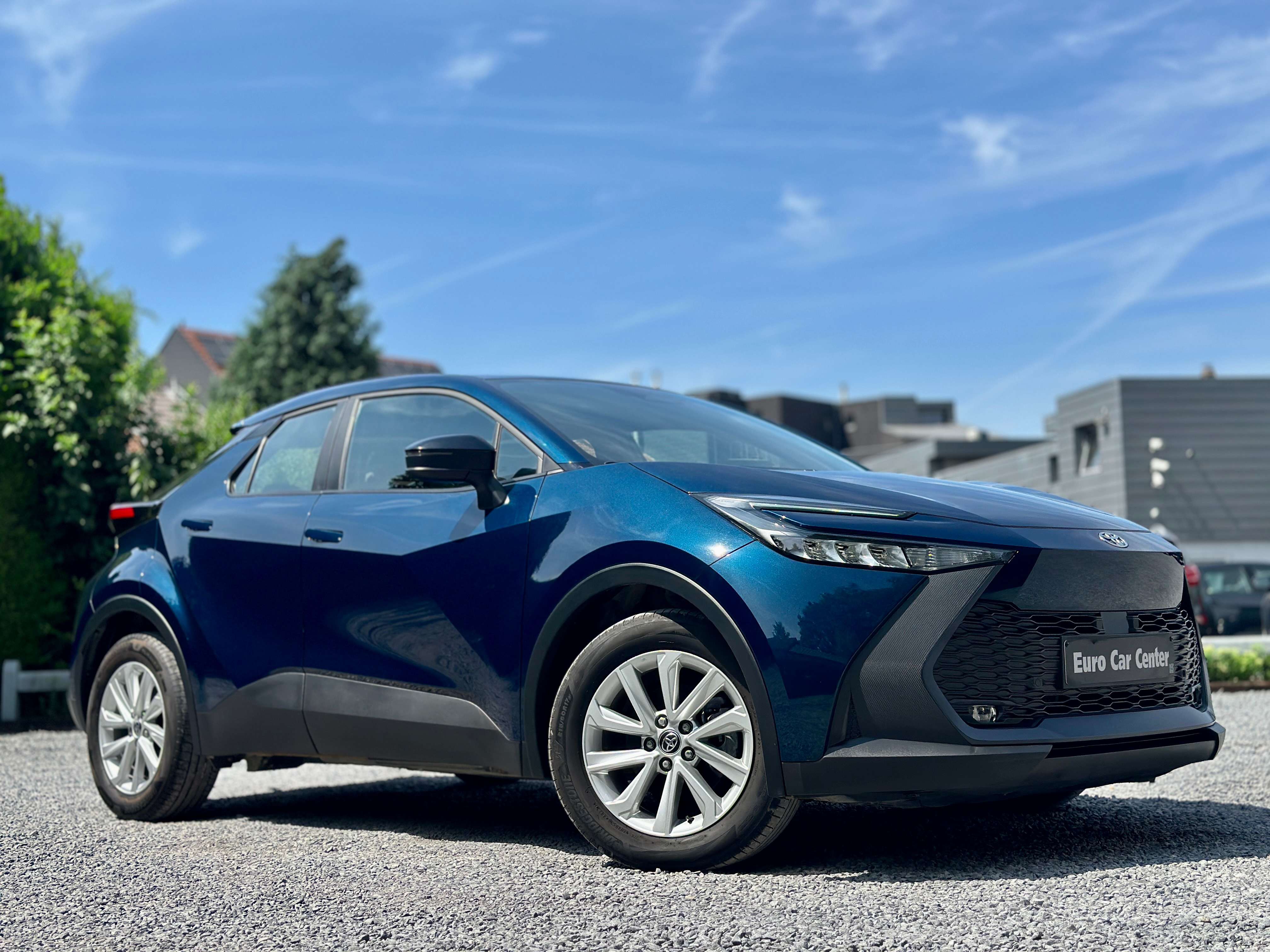 Toyota C-HR C-HR Hybrid 1.8i VVT-i C-Hic E-CVT / FULL ASSIST / CAMERA / CARPLAY
